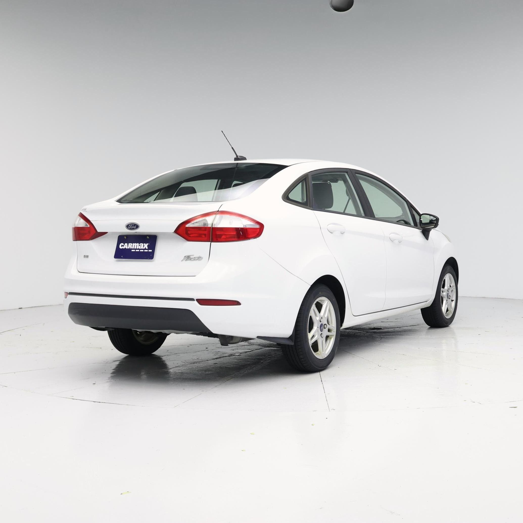 Thumbnail: 2017 Ford Fiesta - 8