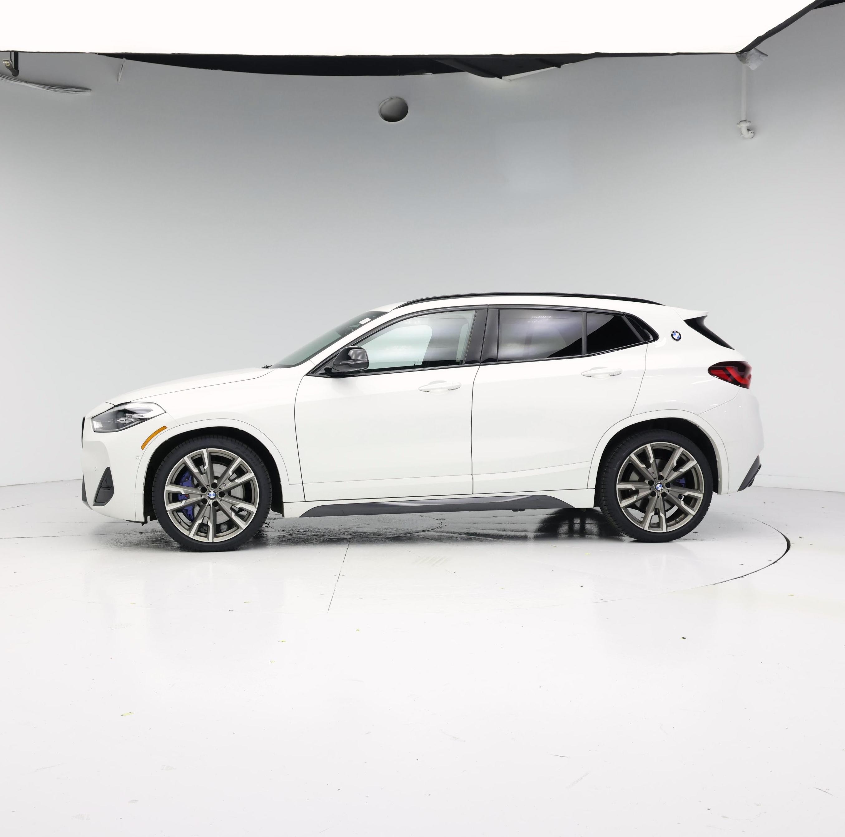 Thumbnail: 2022 BMW X2 - 3