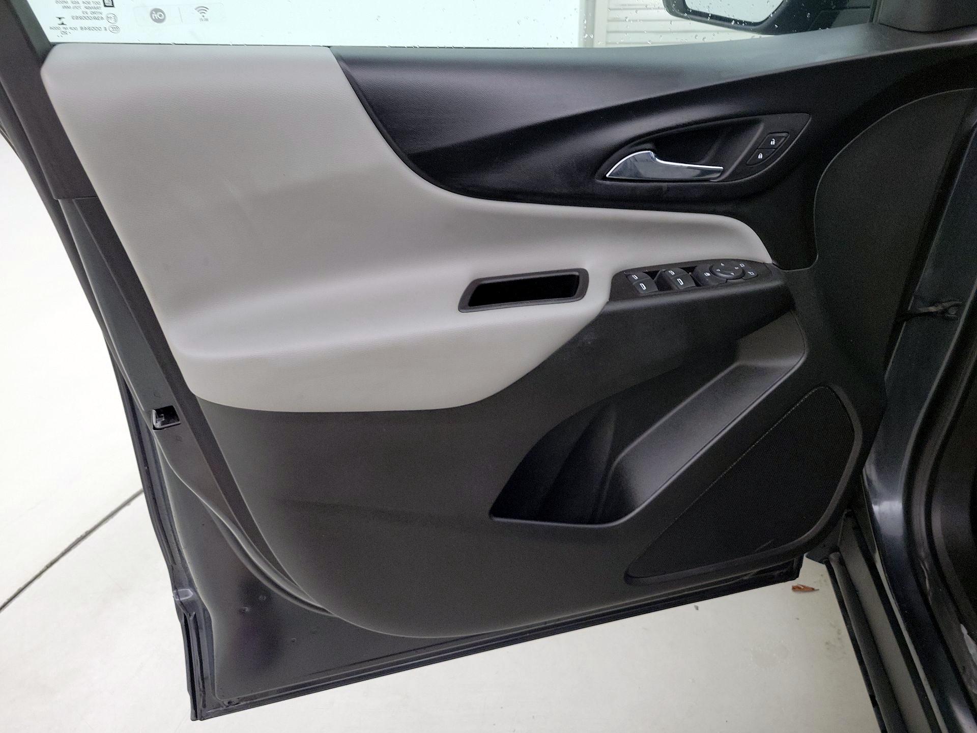 Thumbnail: 2020 Chevrolet Equinox - 12