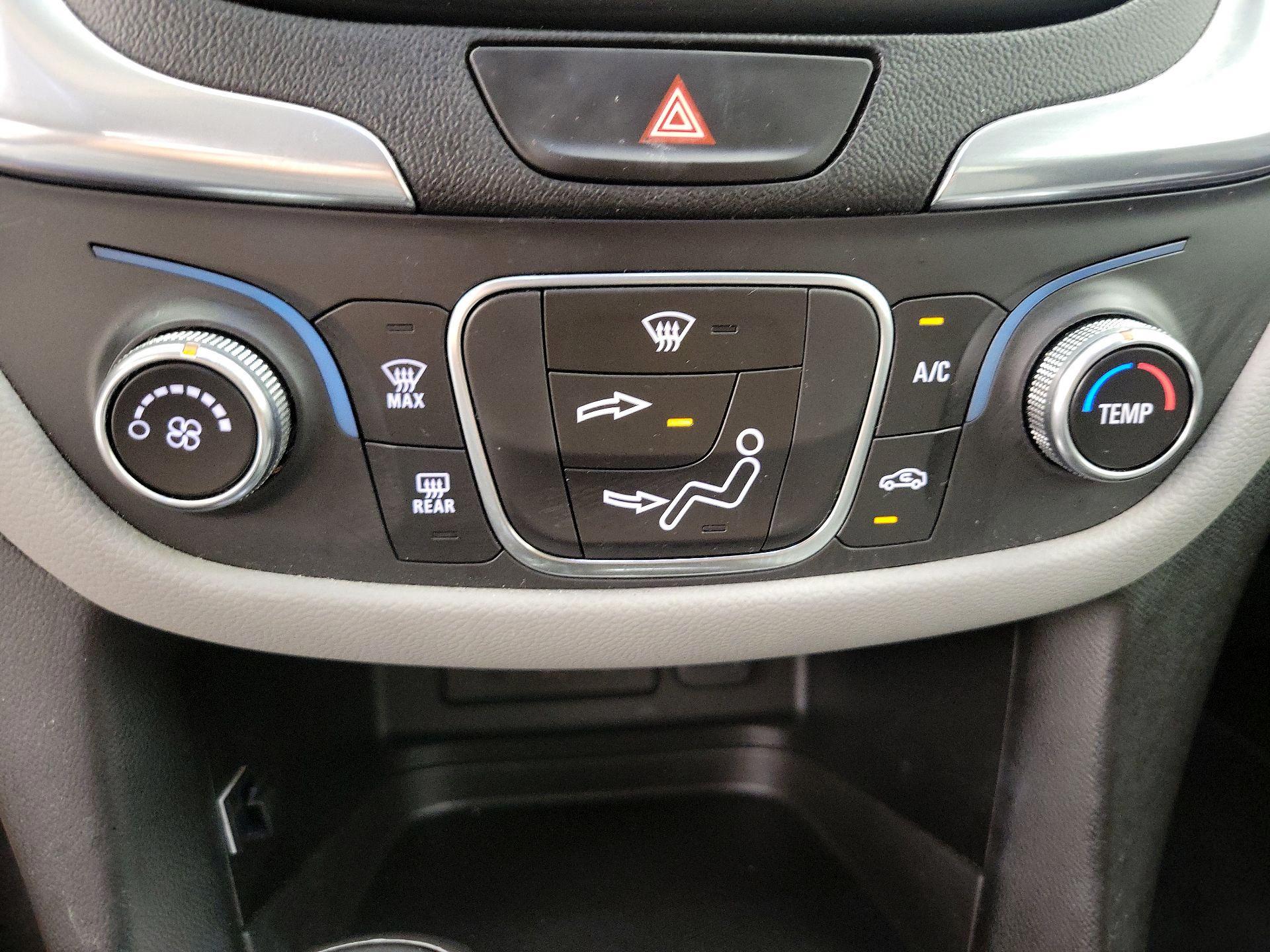 Thumbnail: 2020 Chevrolet Equinox - 16
