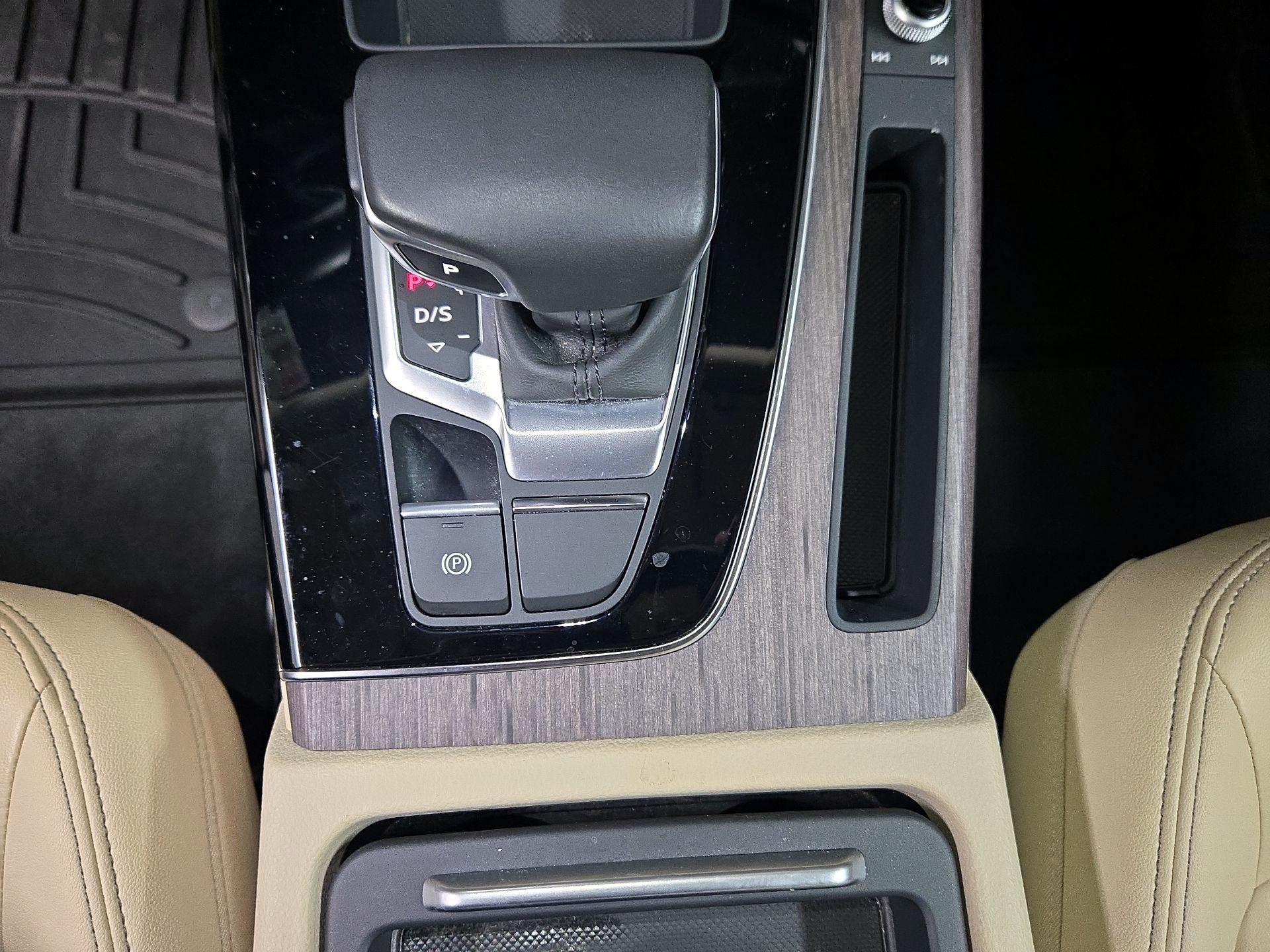 Thumbnail: 2021 Audi Q5 - 17