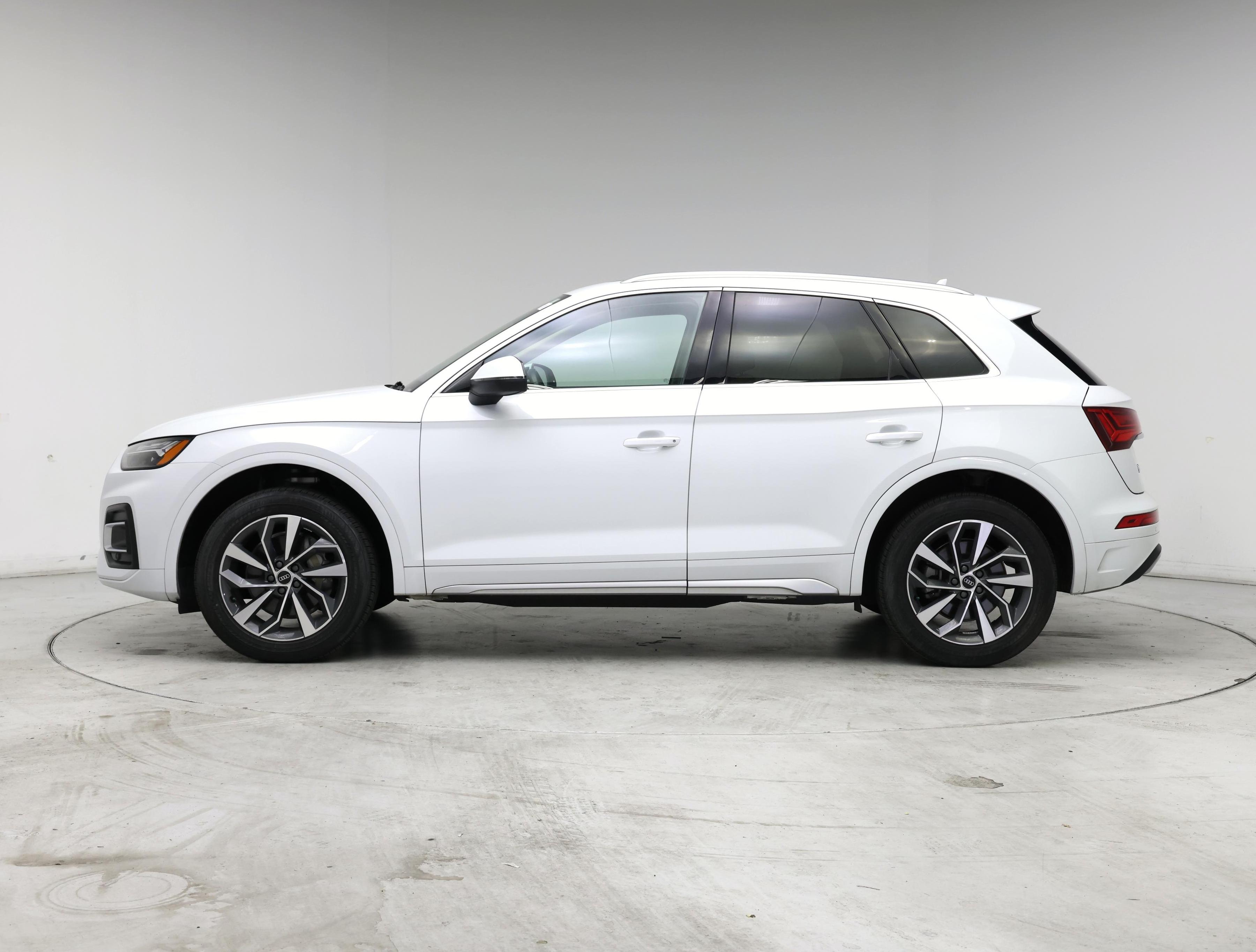Thumbnail: 2021 Audi Q5 - 3