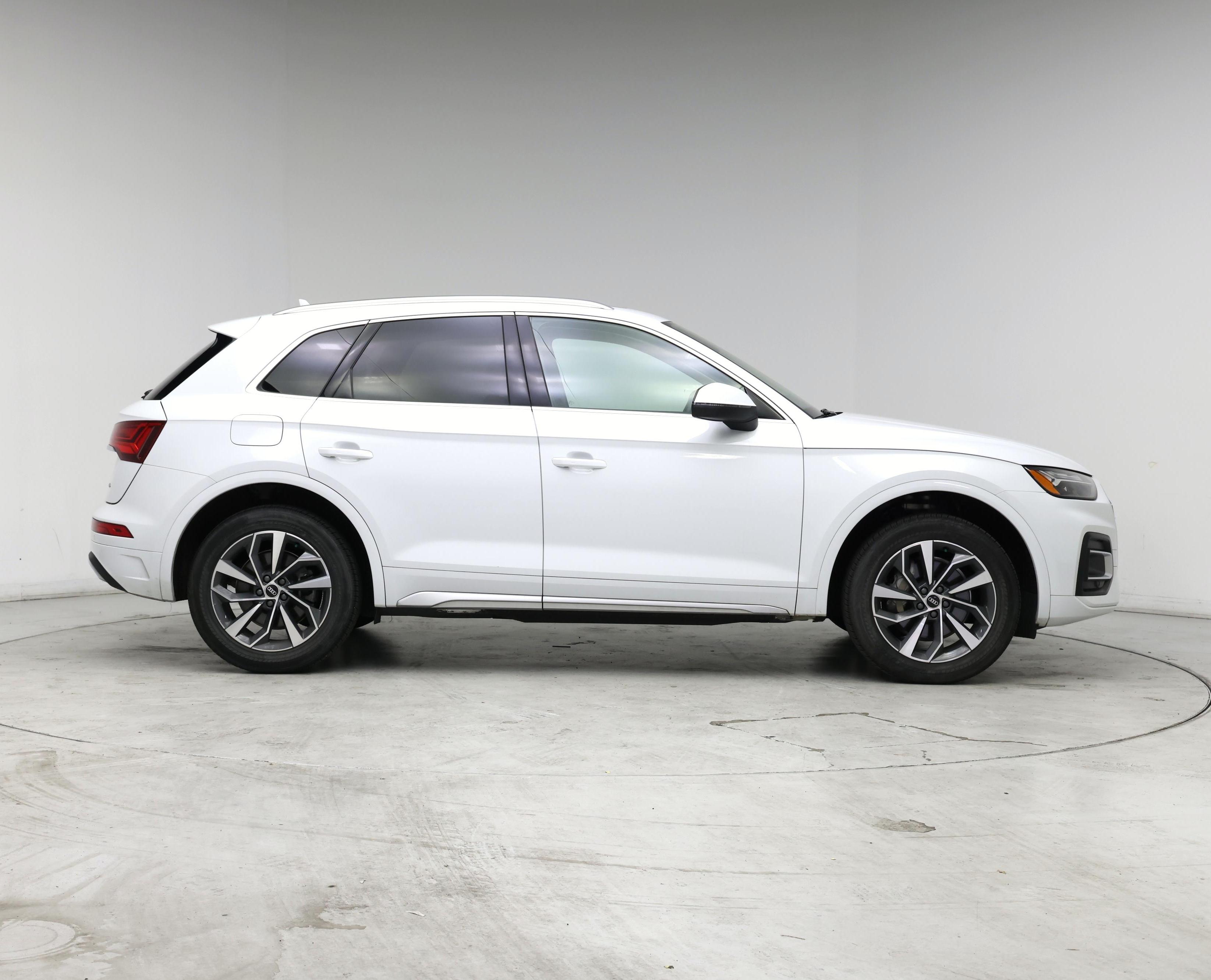 Thumbnail: 2021 Audi Q5 - 7