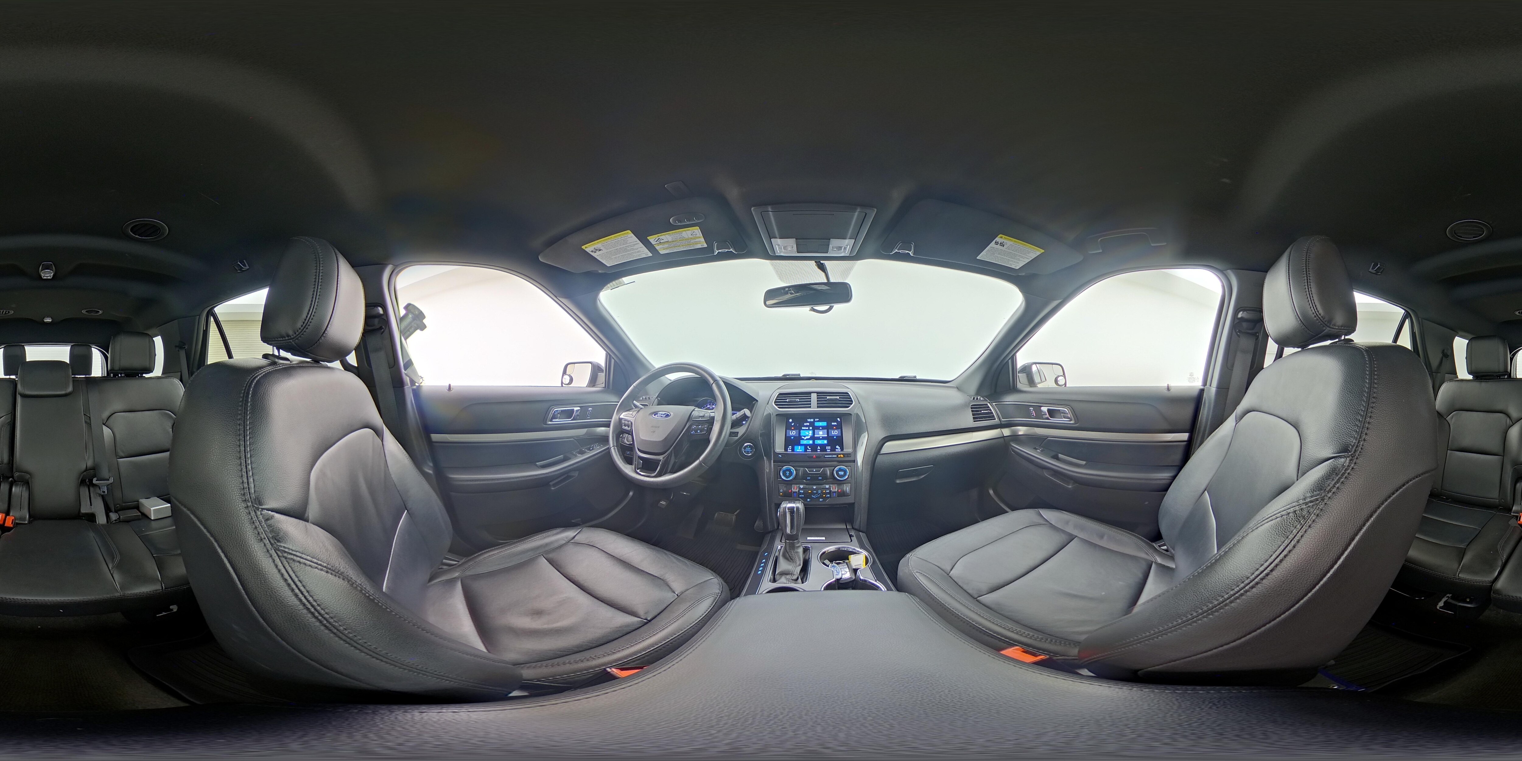 2018 Ford Explorer XLT - Photo 26