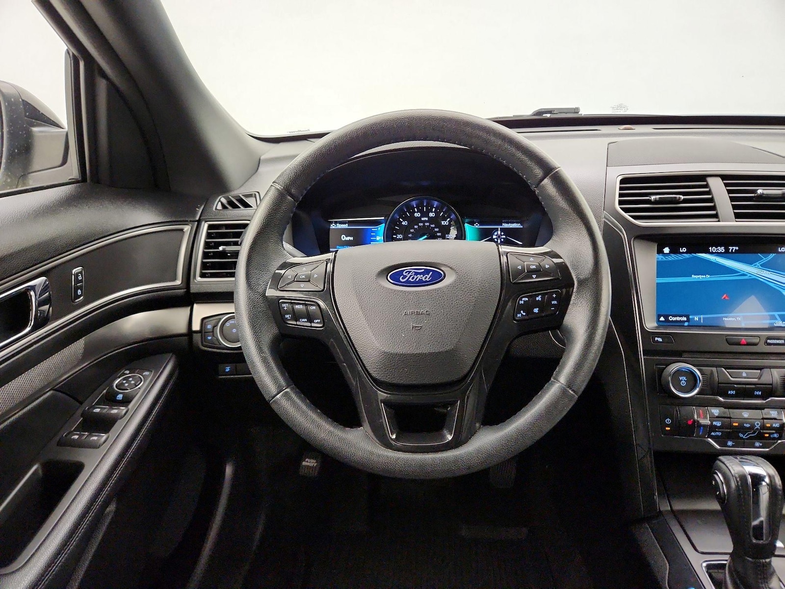 2018 Ford Explorer XLT - Photo 11