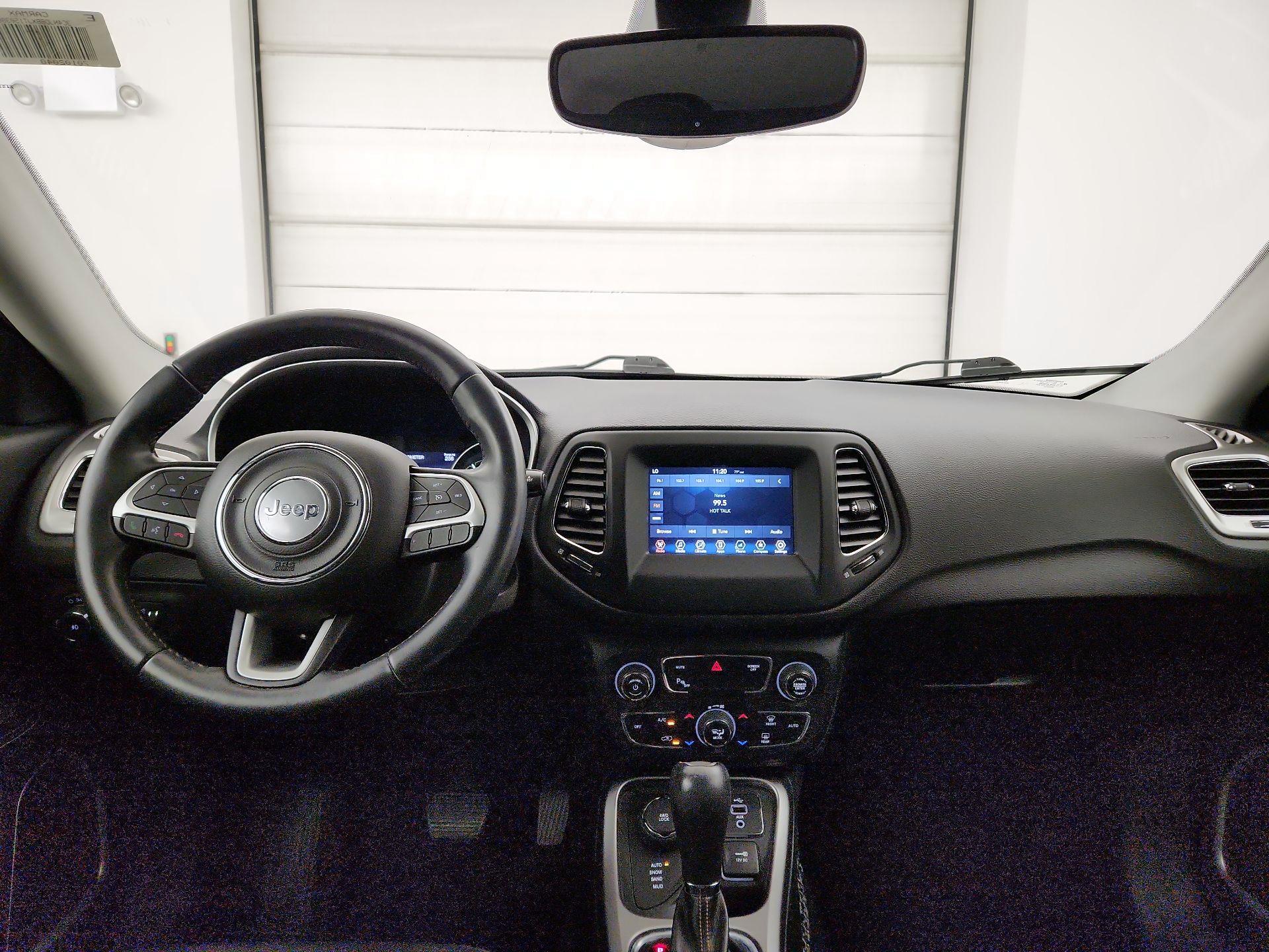 Thumbnail: 2018 Jeep Compass - 9
