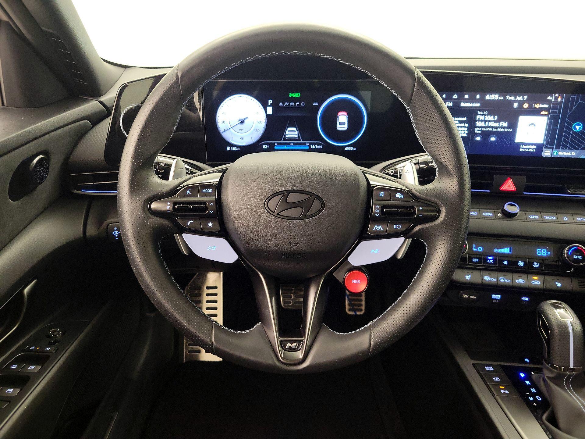 Thumbnail: 2025 Hyundai Elantra - 10