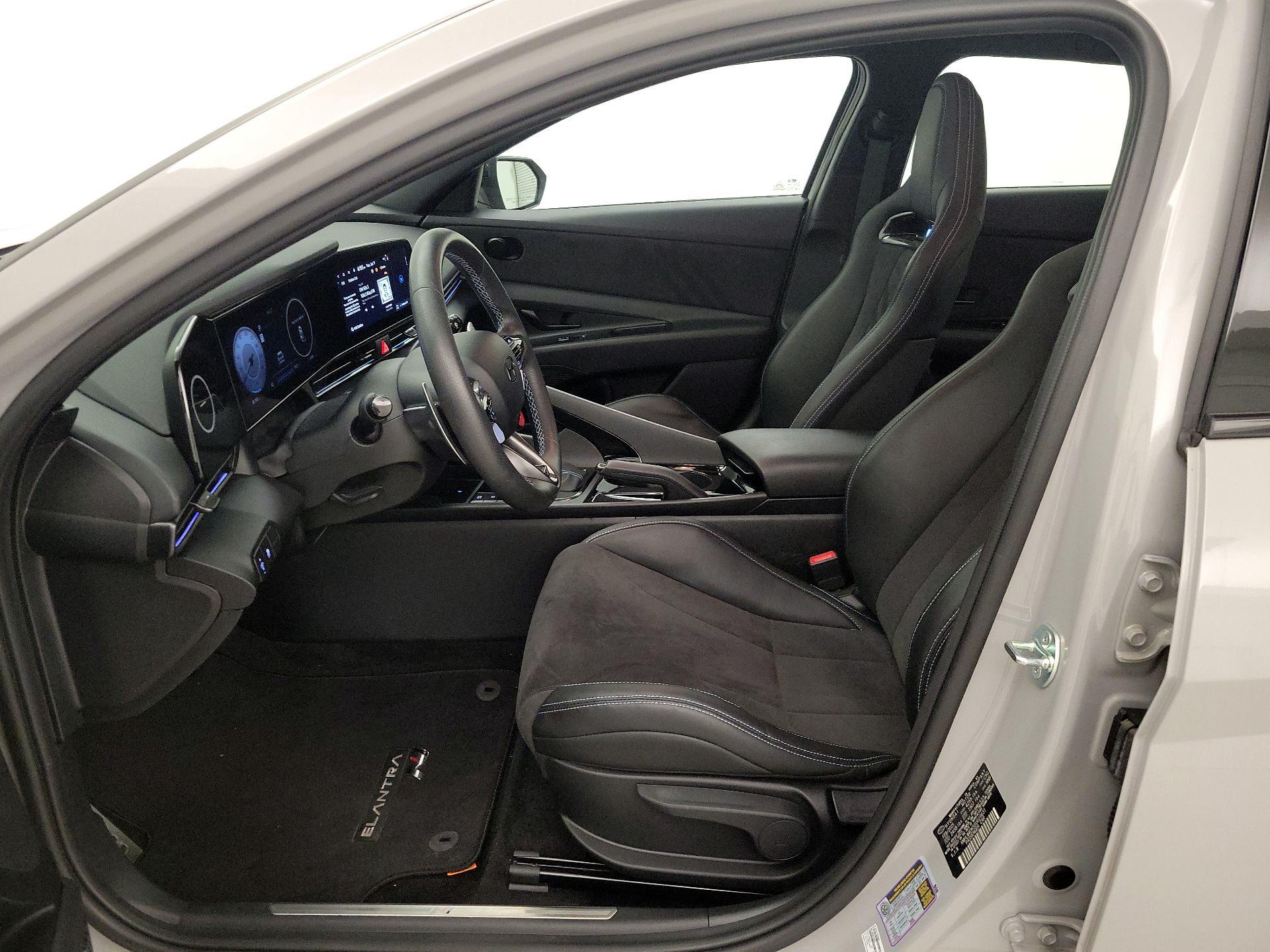 Thumbnail: 2025 Hyundai Elantra - 11