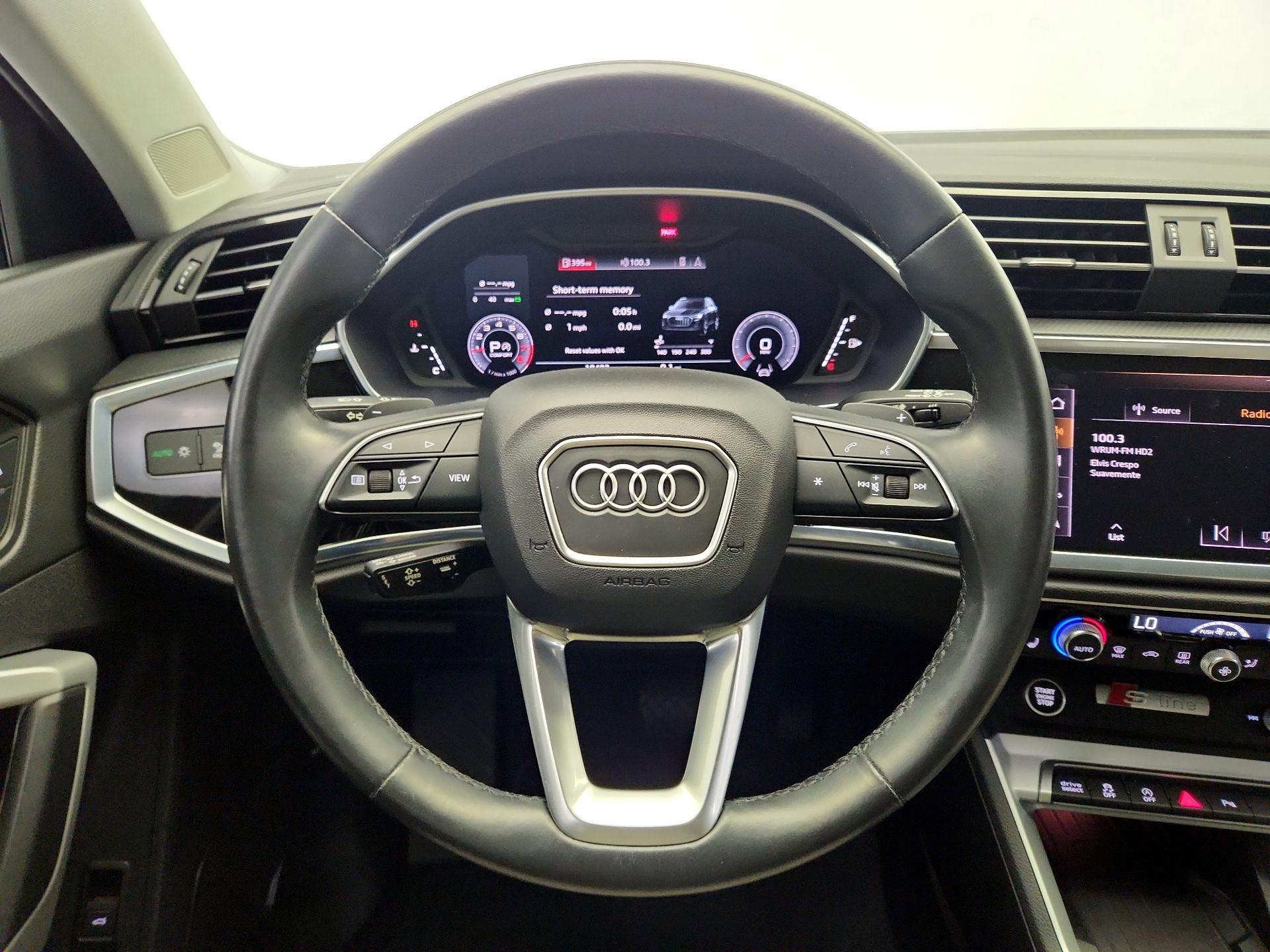 Thumbnail: 2021 Audi Q3 - 10