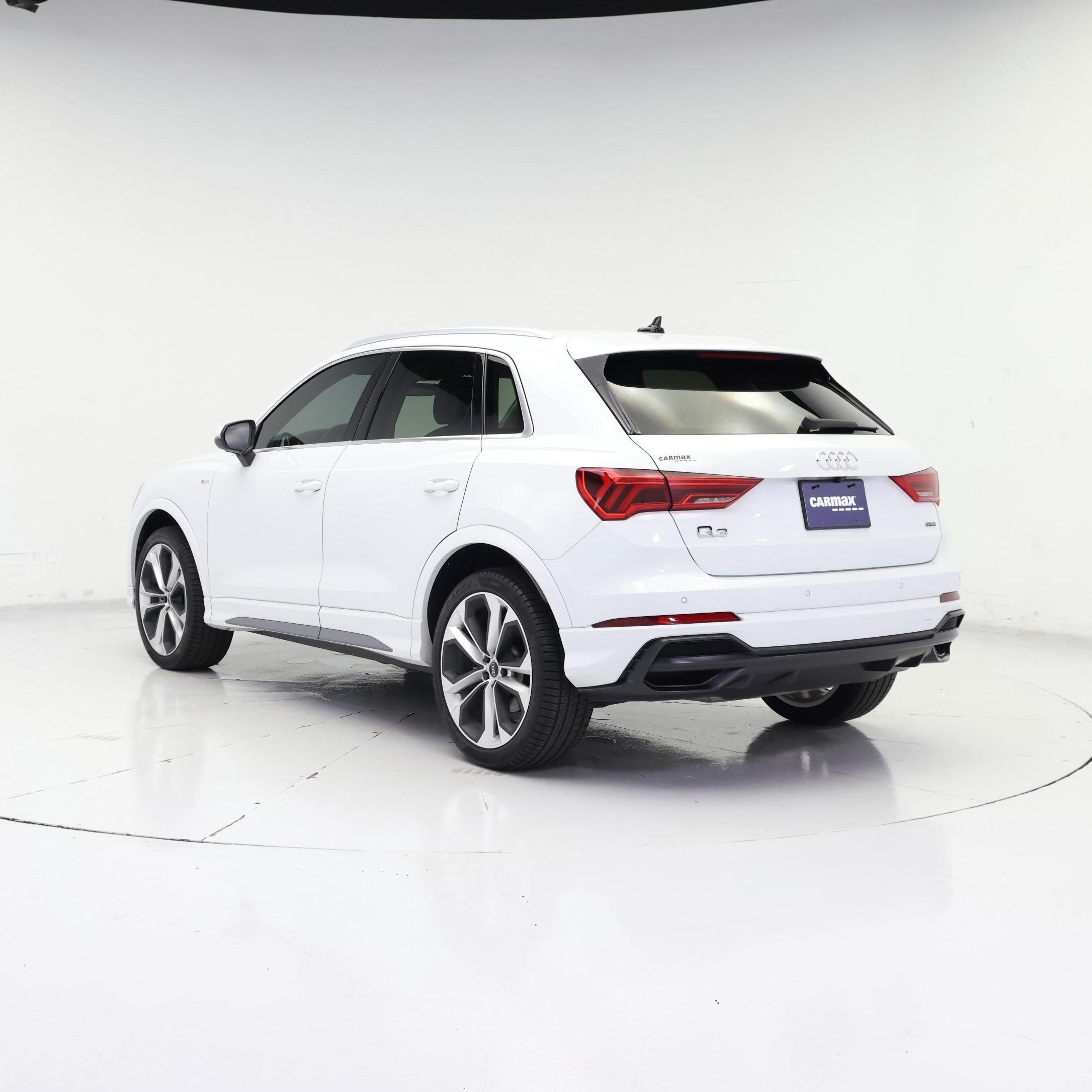 Thumbnail: 2021 Audi Q3 - 2