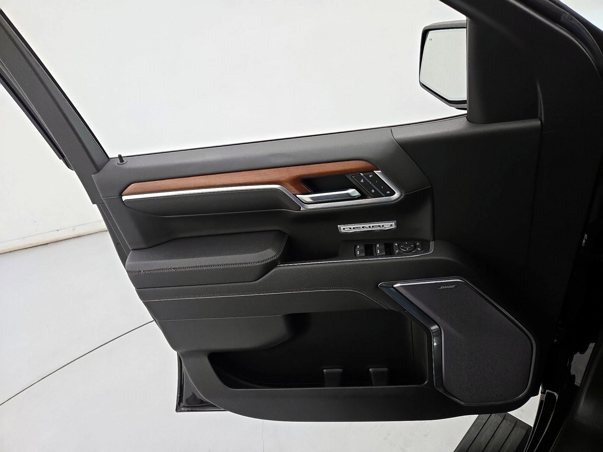 Thumbnail: 2022 GMC Sierra 1500 - 12