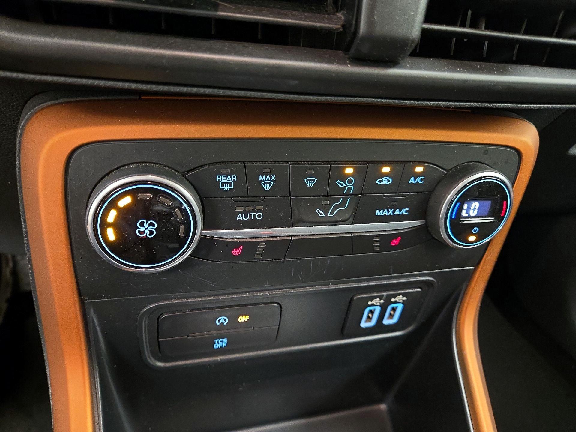 Thumbnail: 2021 Ford EcoSport - 16