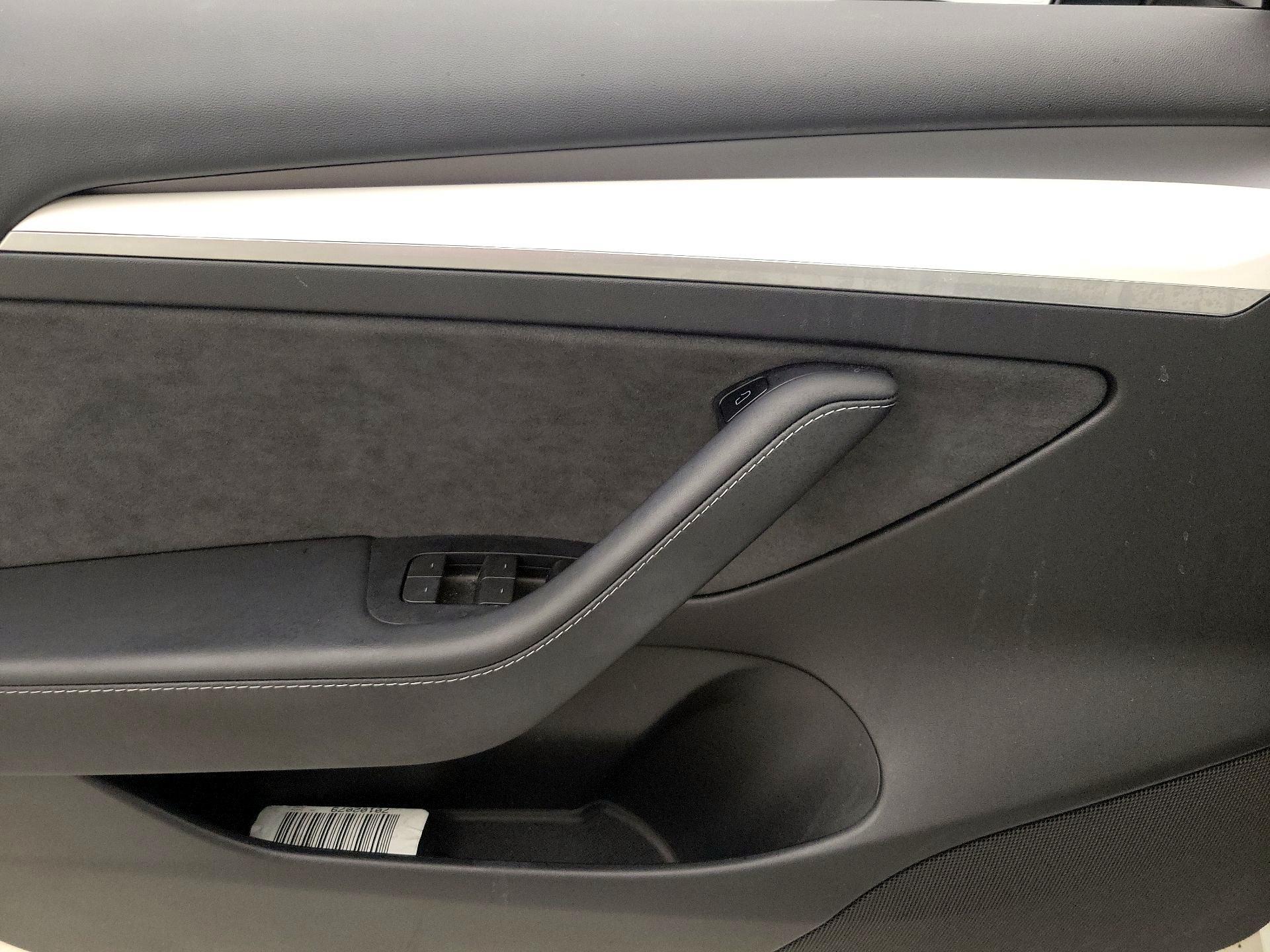 Thumbnail: 2023 Tesla Model 3 - 12