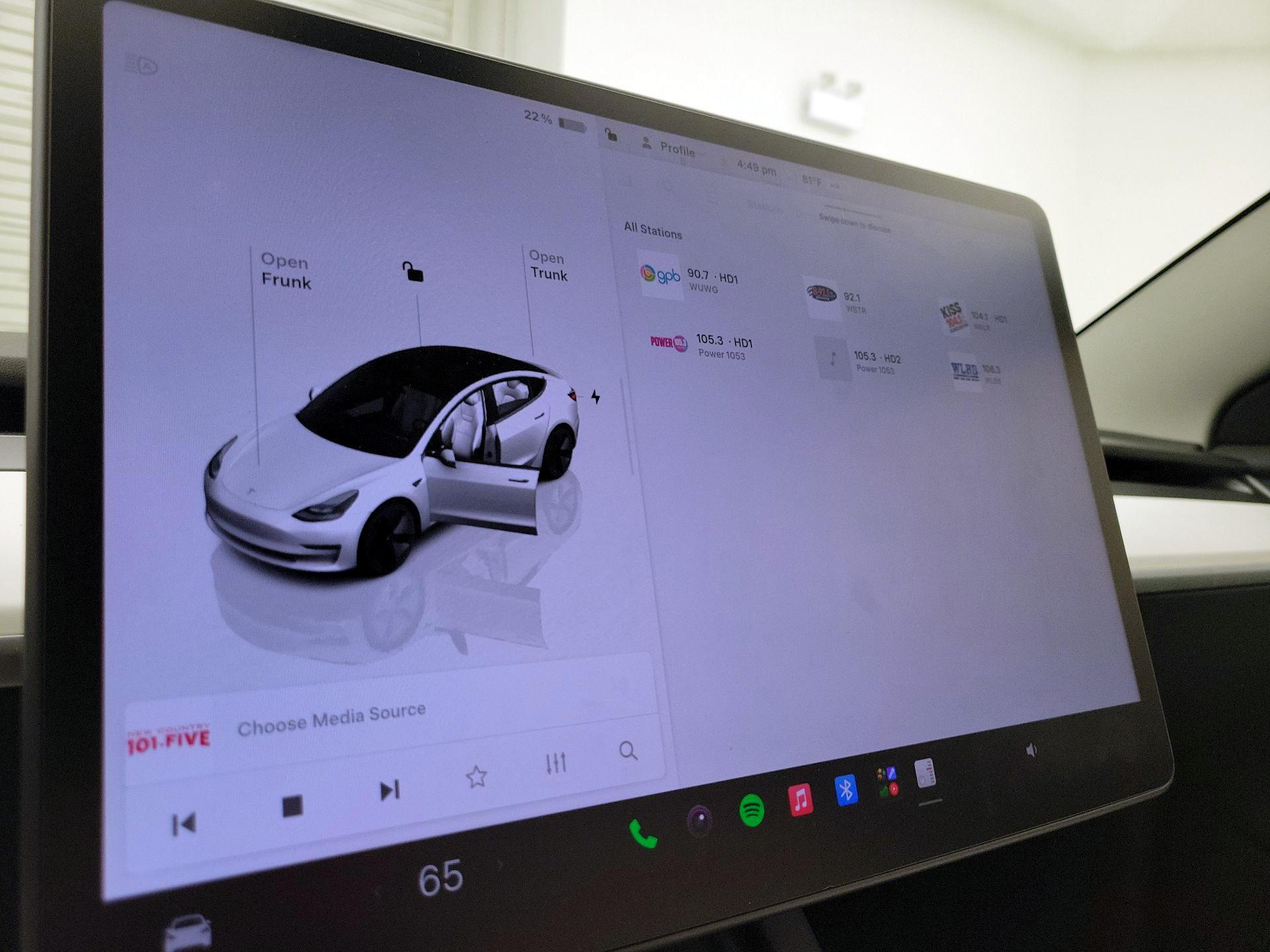 Thumbnail: 2023 Tesla Model 3 - 15