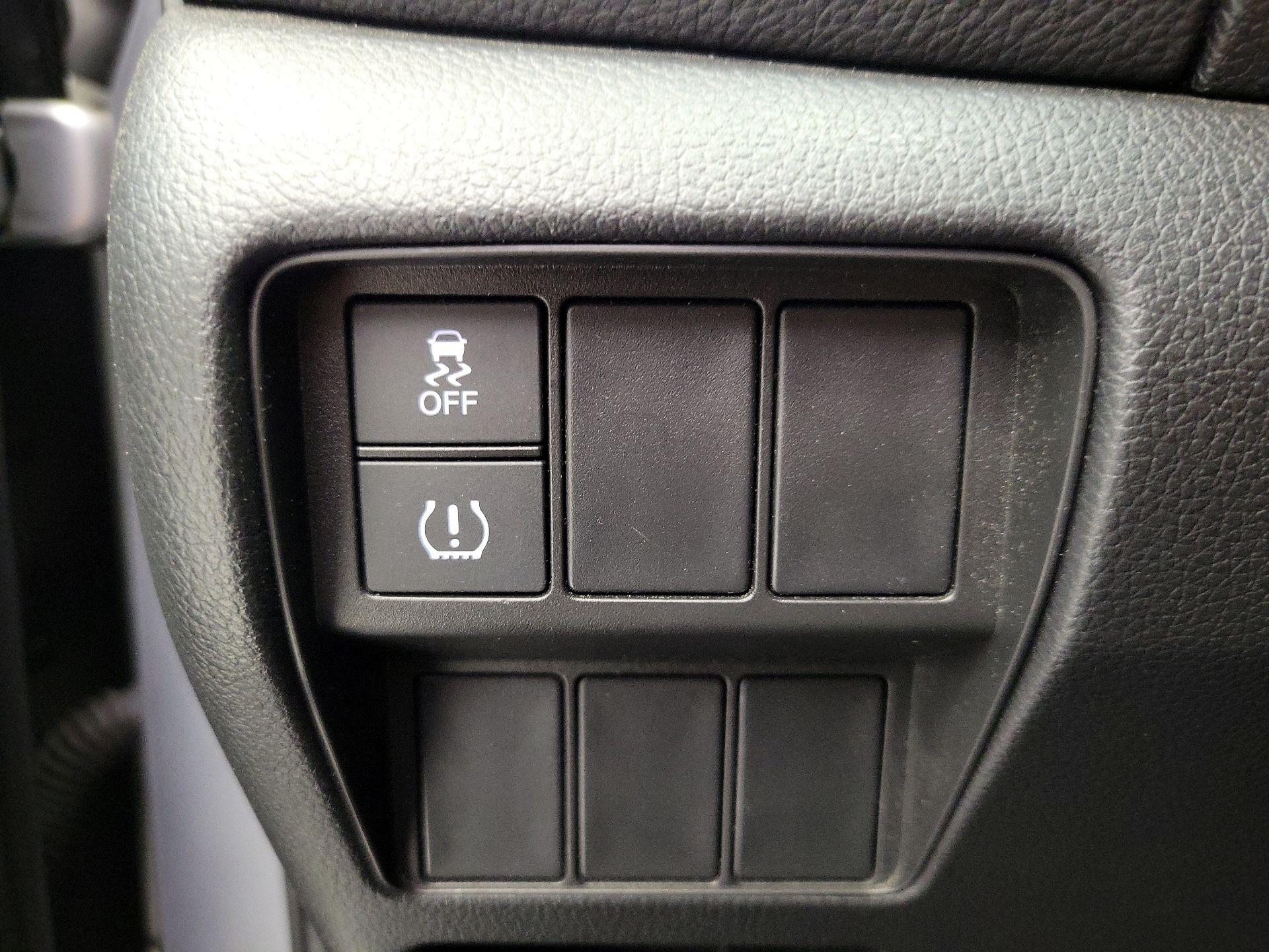 Thumbnail: 2018 Honda CR-V - 13