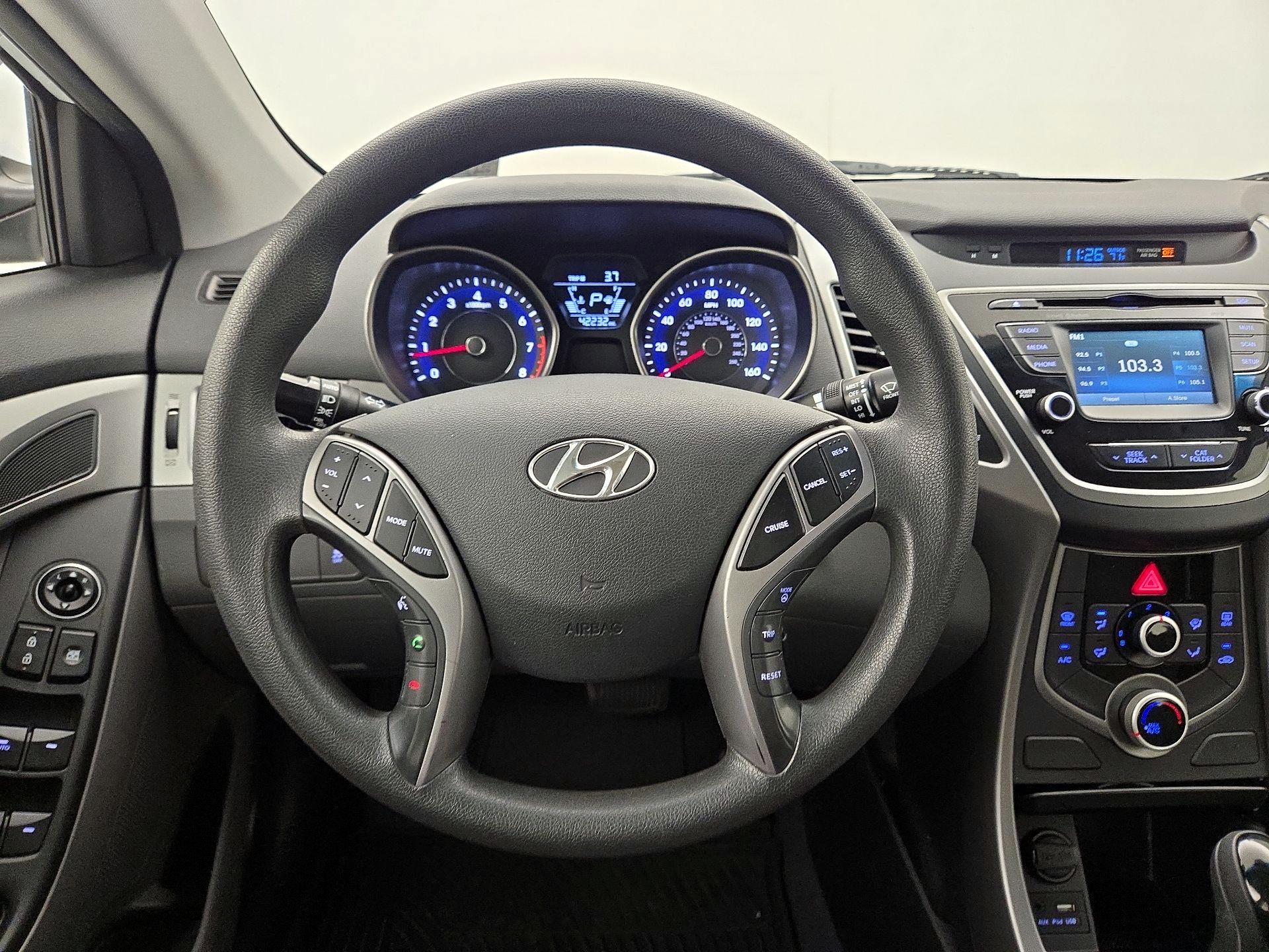 Thumbnail: 2015 Hyundai Elantra - 10