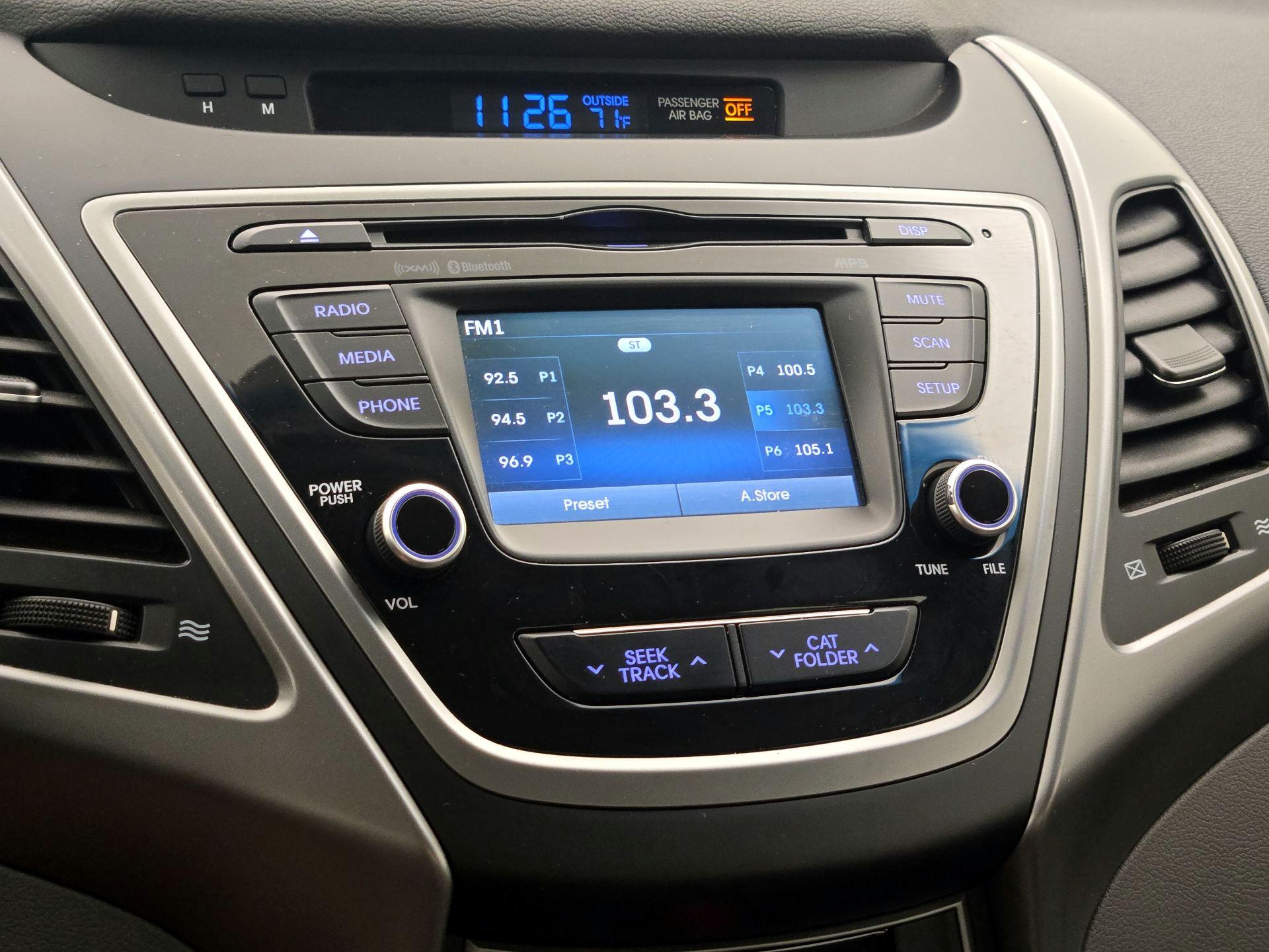 Thumbnail: 2015 Hyundai Elantra - 15