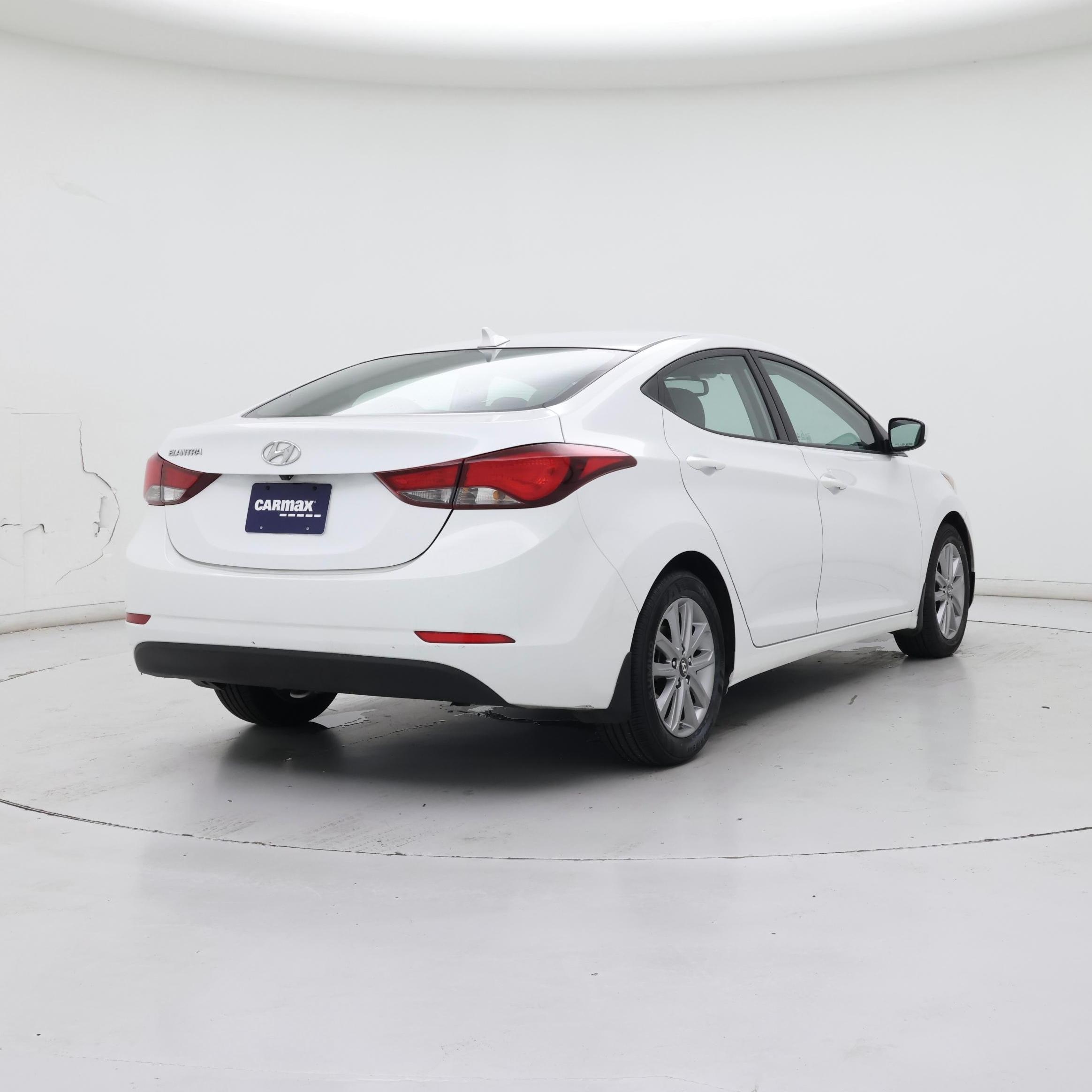 Thumbnail: 2015 Hyundai Elantra - 8