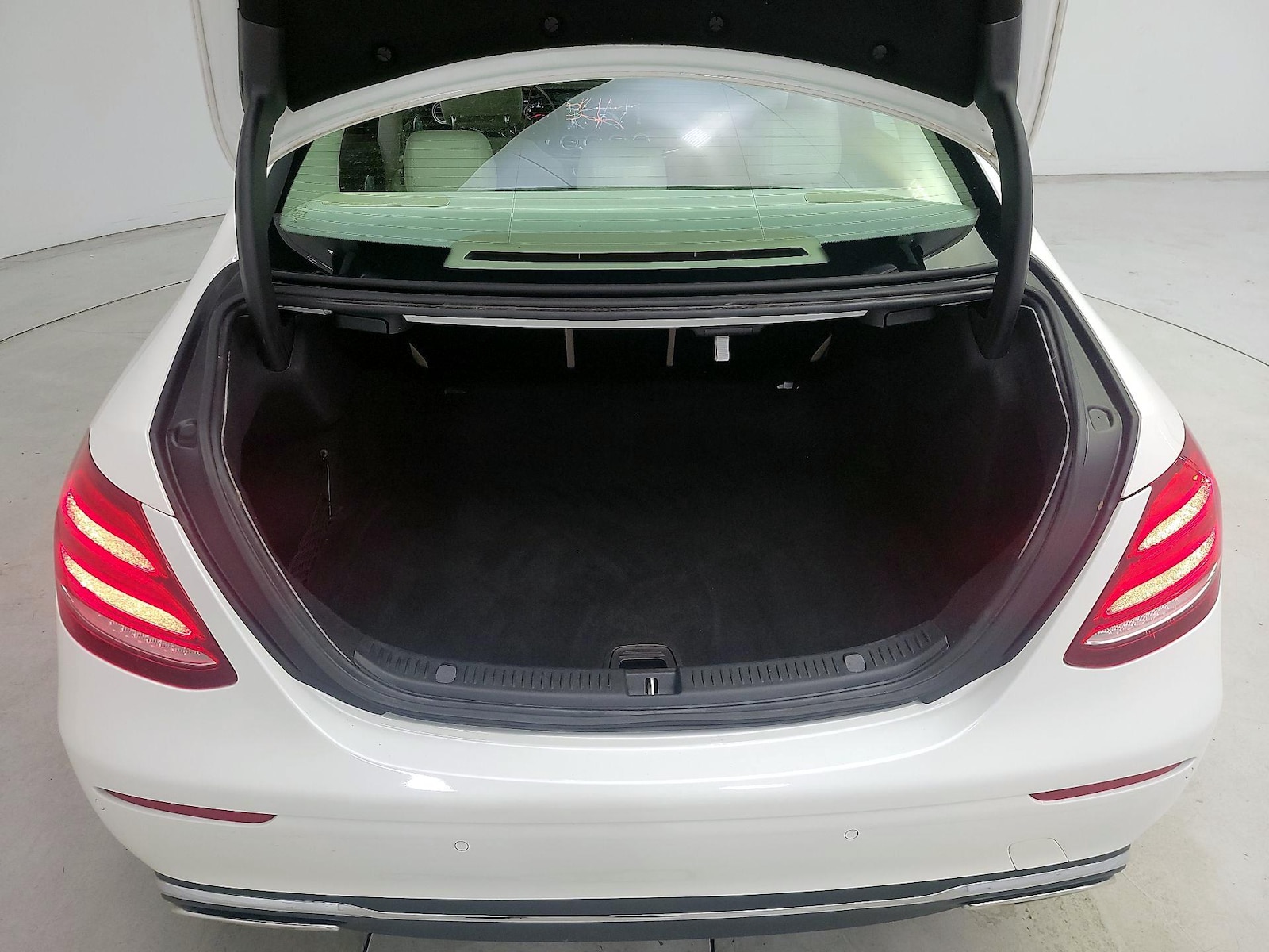 2017 Mercedes-Benz E-Class E300 - Photo 23