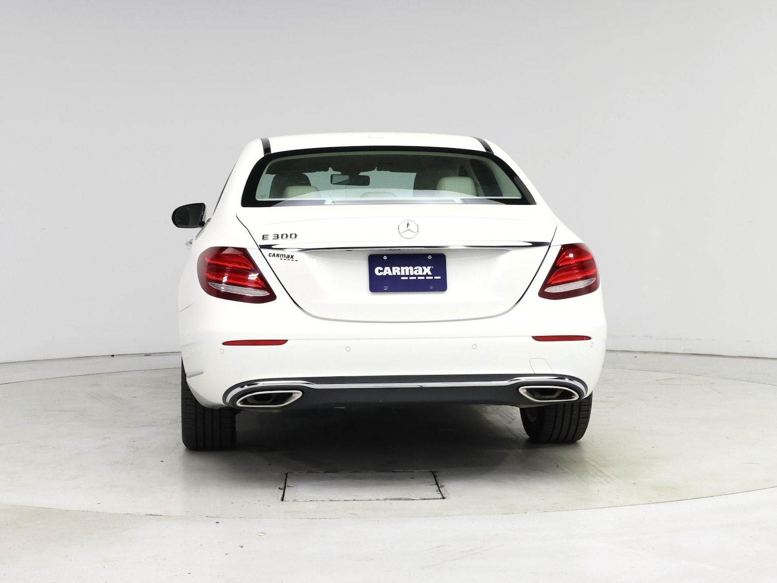 2017 Mercedes-Benz E-Class E300 - Photo 7