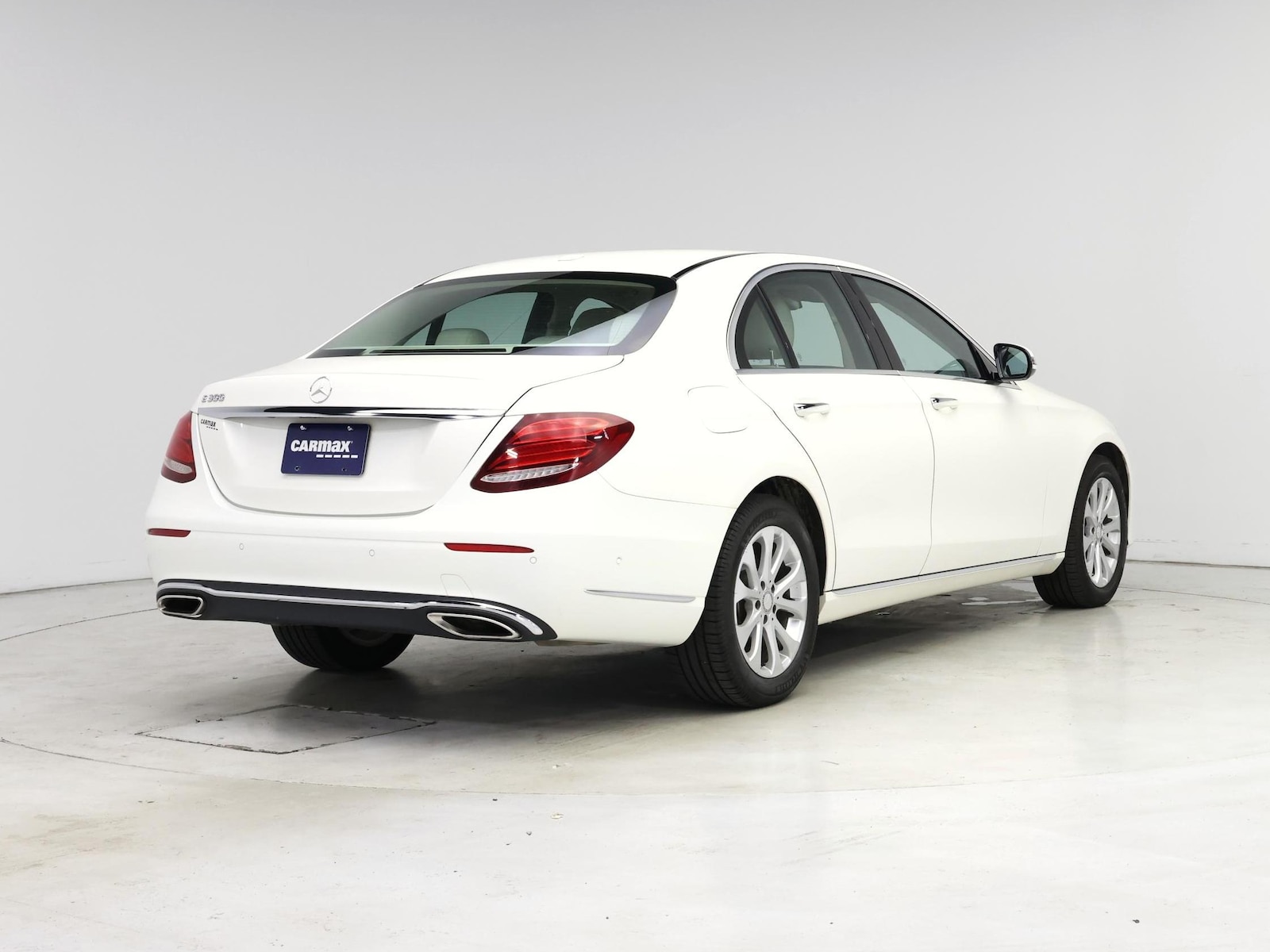 2017 Mercedes-Benz E-Class E300 - Photo 9