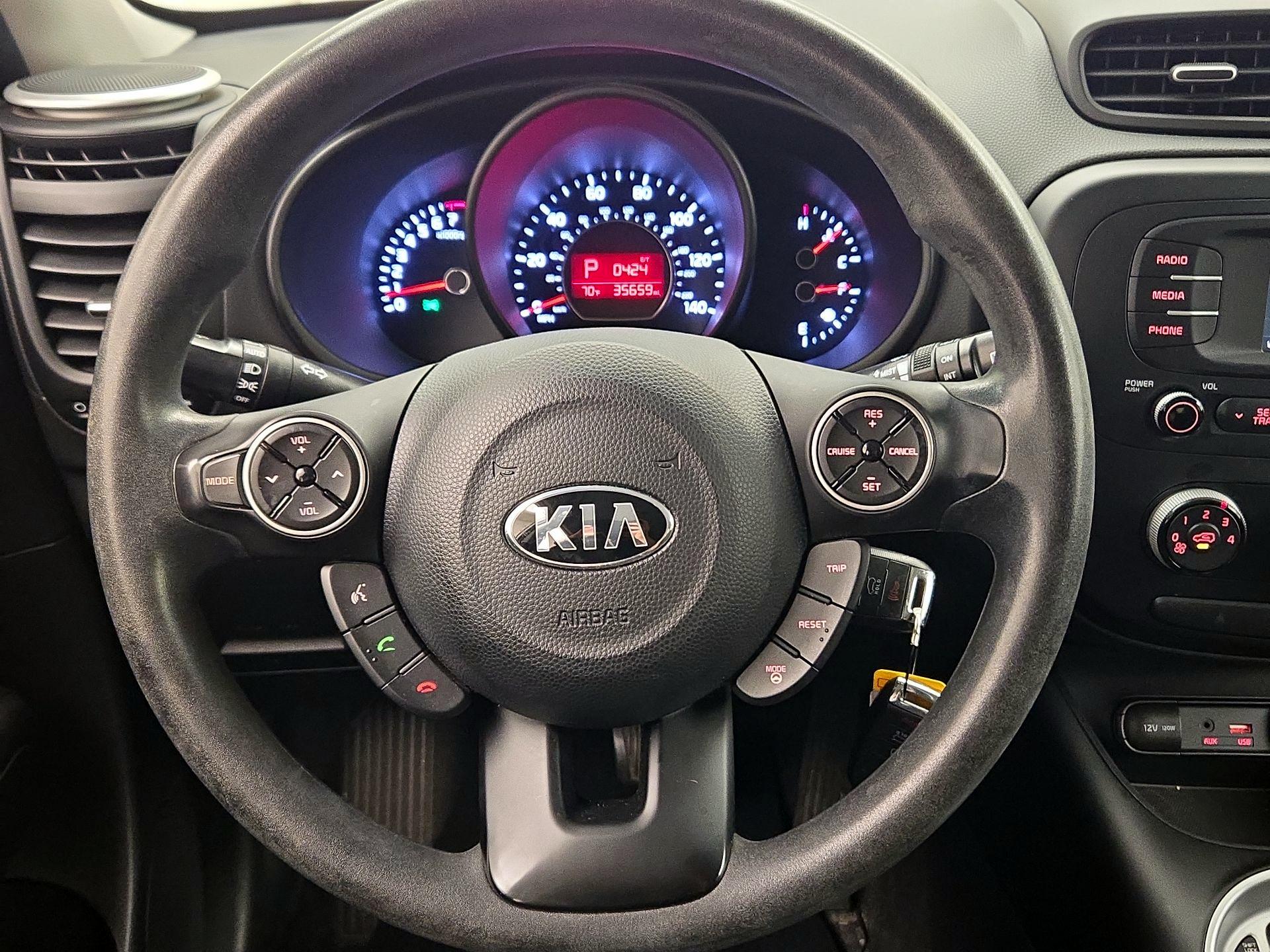 Thumbnail: 2016 Kia Soul - 10