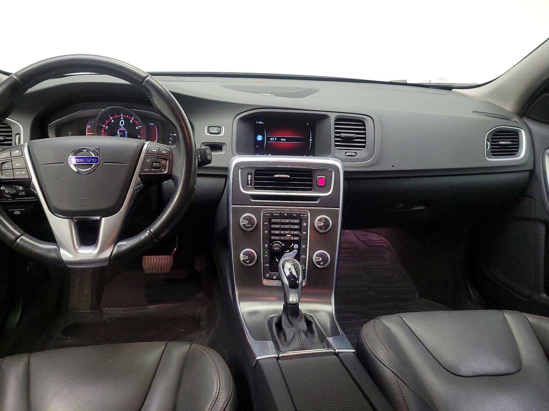 Thumbnail: 2016 Volvo S60 - 9