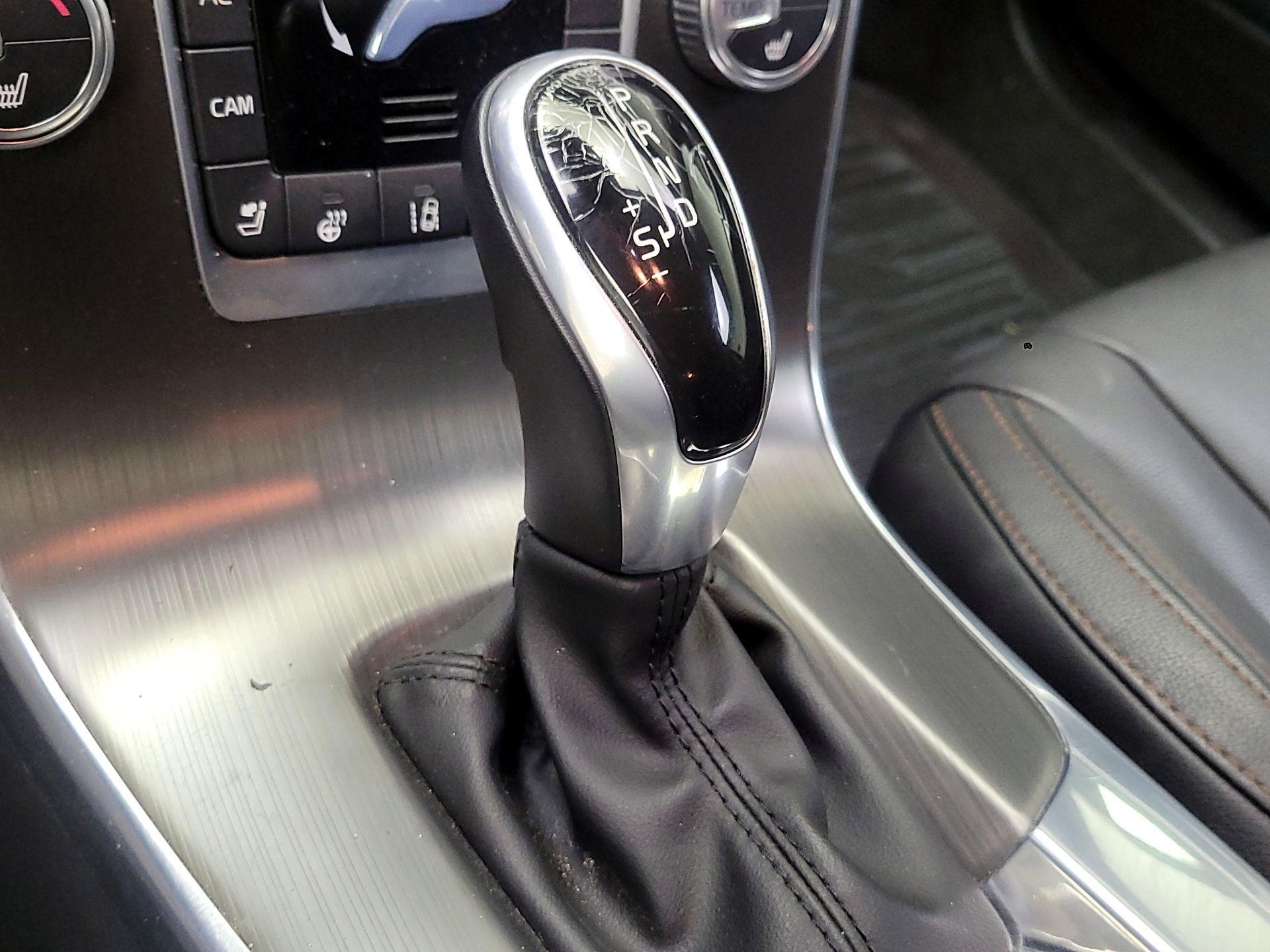 Thumbnail: 2016 Volvo S60 - 18