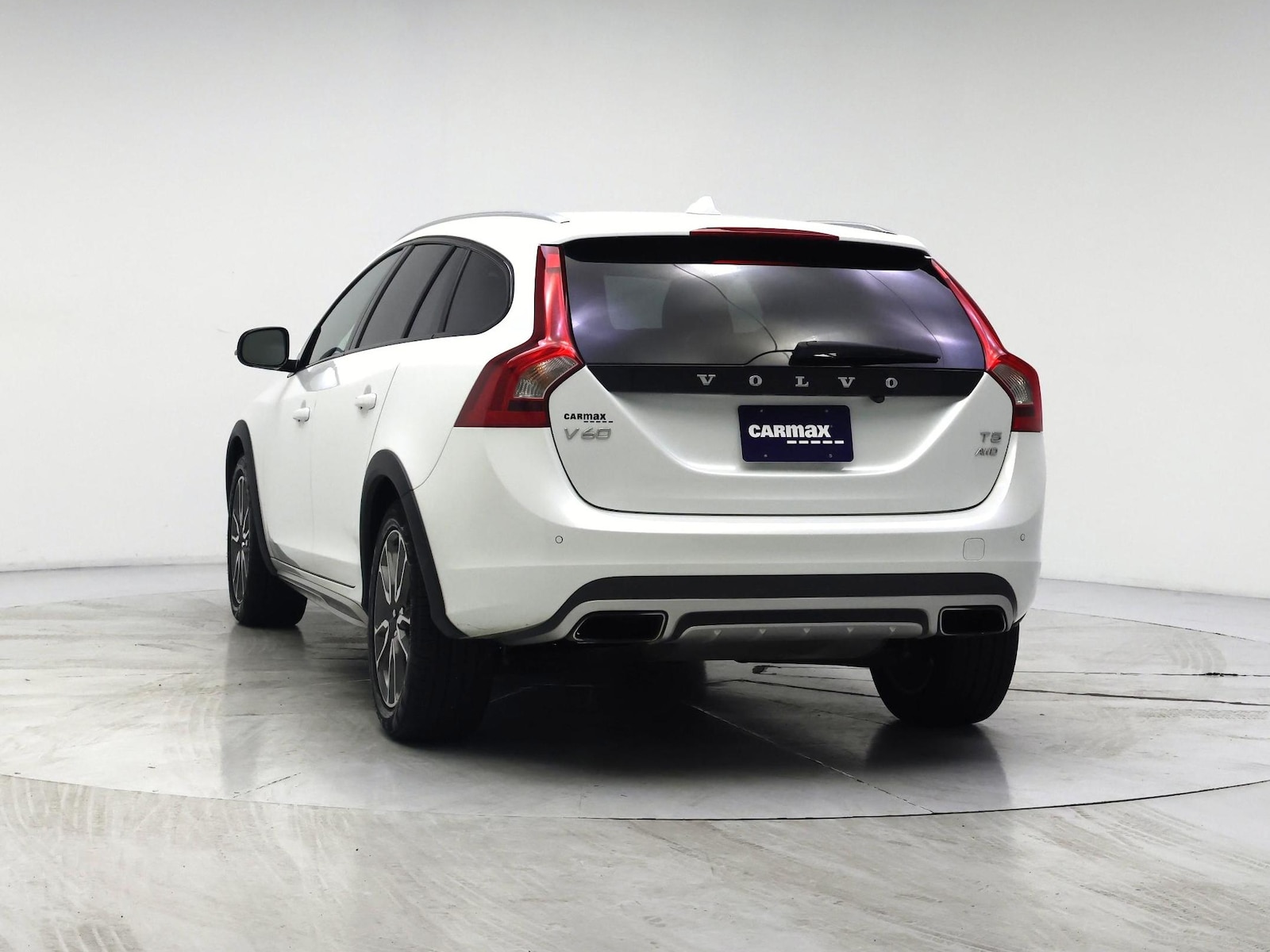 2016 Volvo V60 Platinum - Photo 7