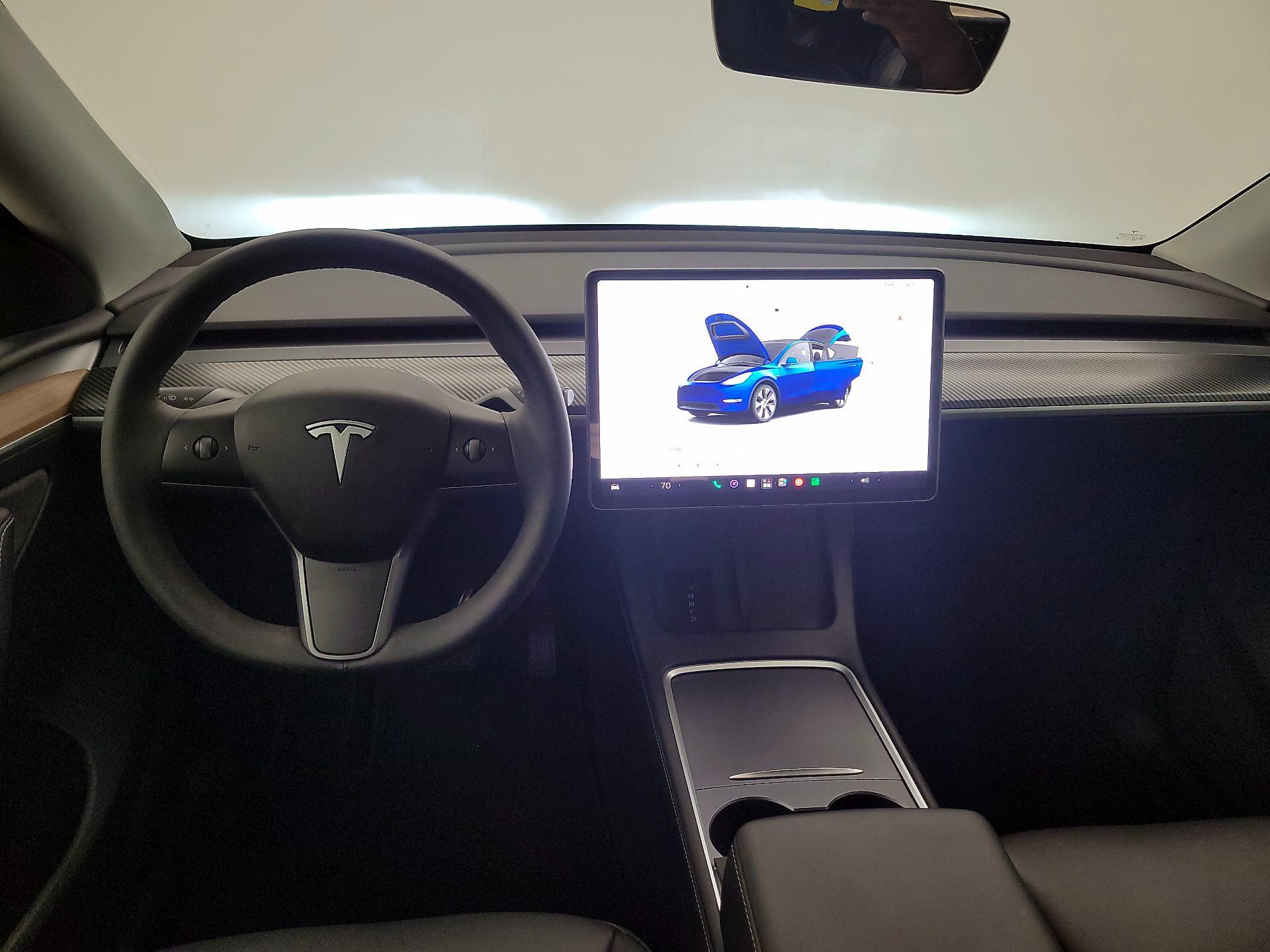 Thumbnail: 2023 Tesla Model Y - 8