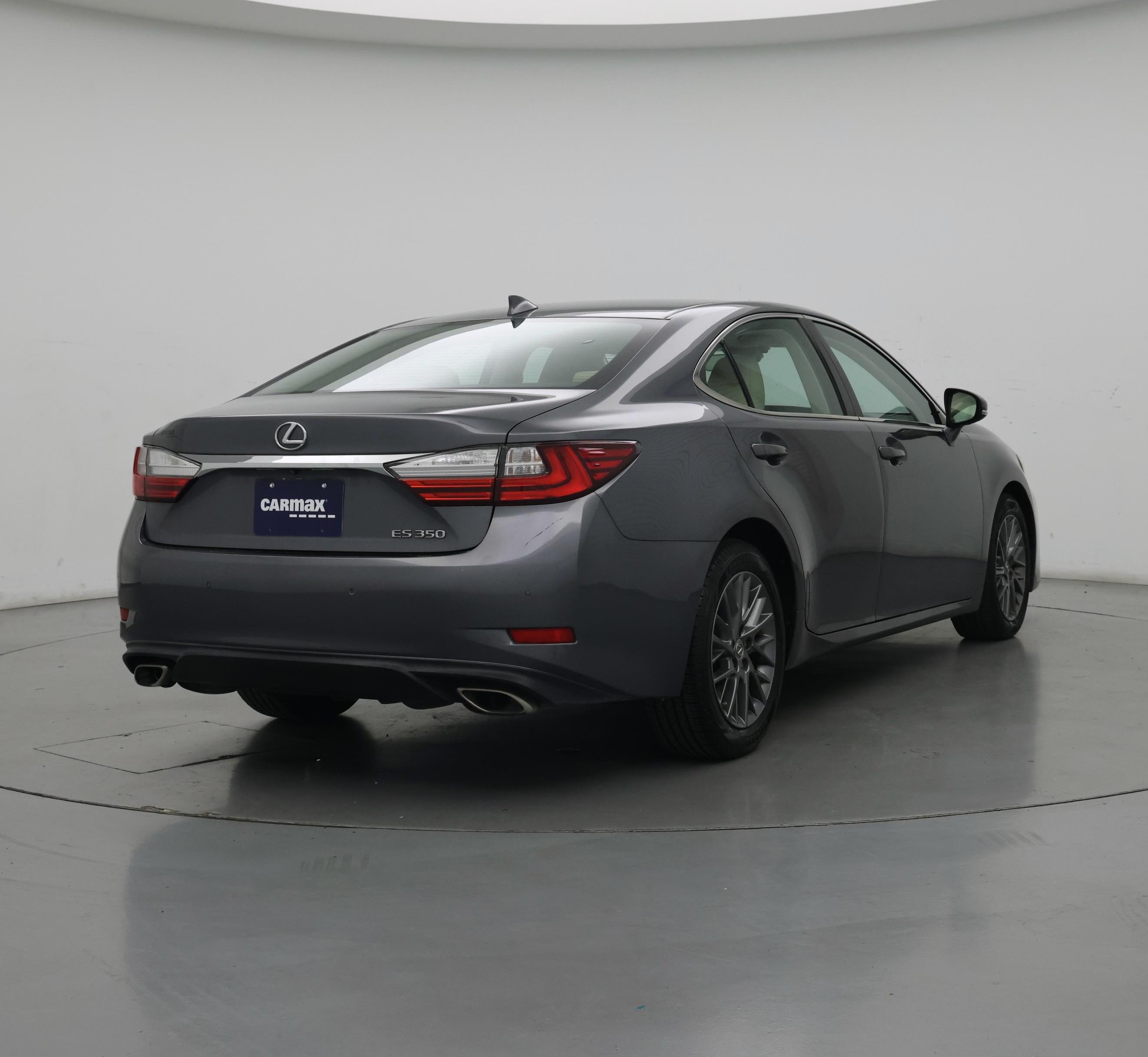 Thumbnail: 2018 Lexus ES - 8