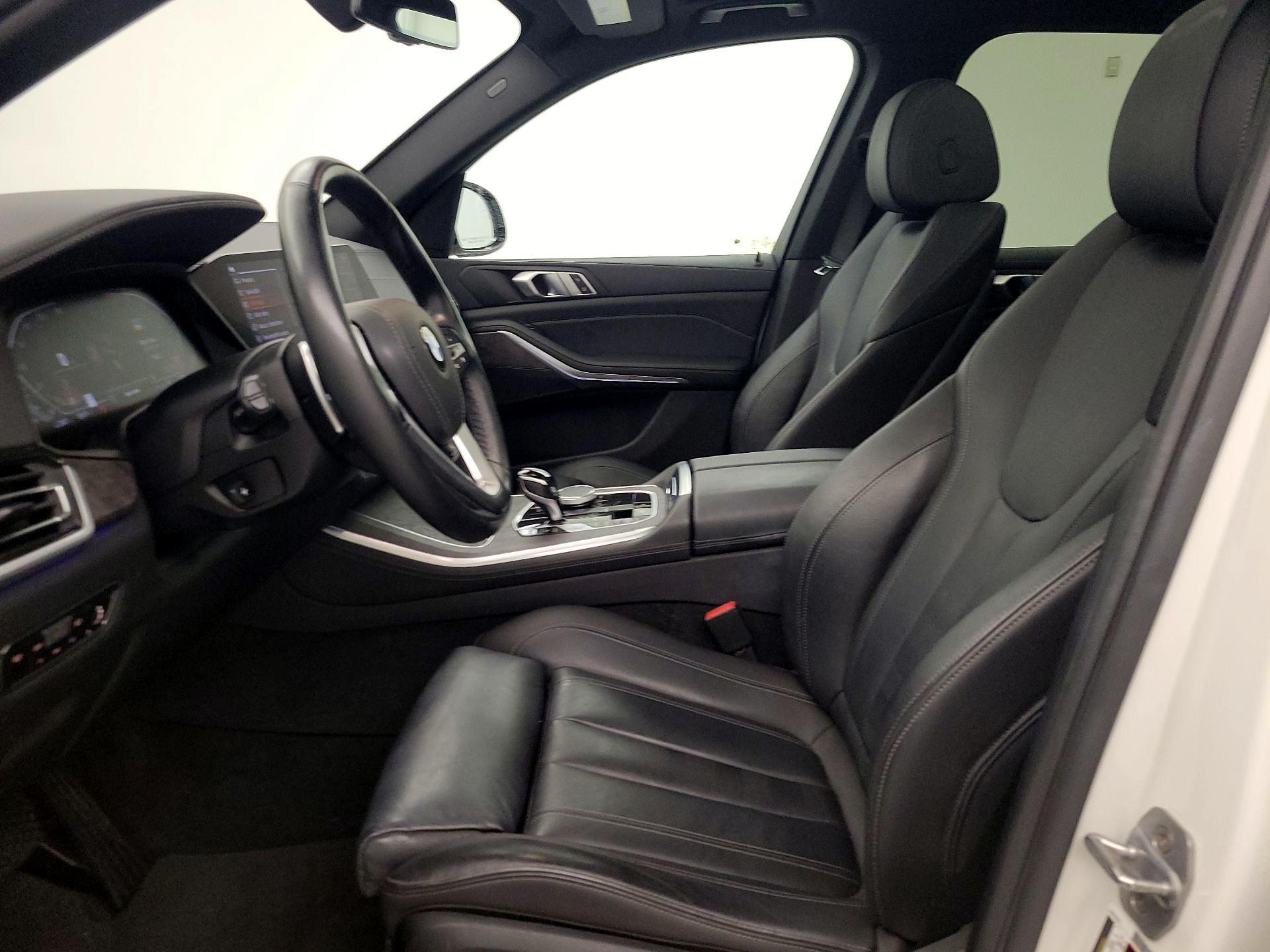 Thumbnail: 2020 BMW X5 - 11