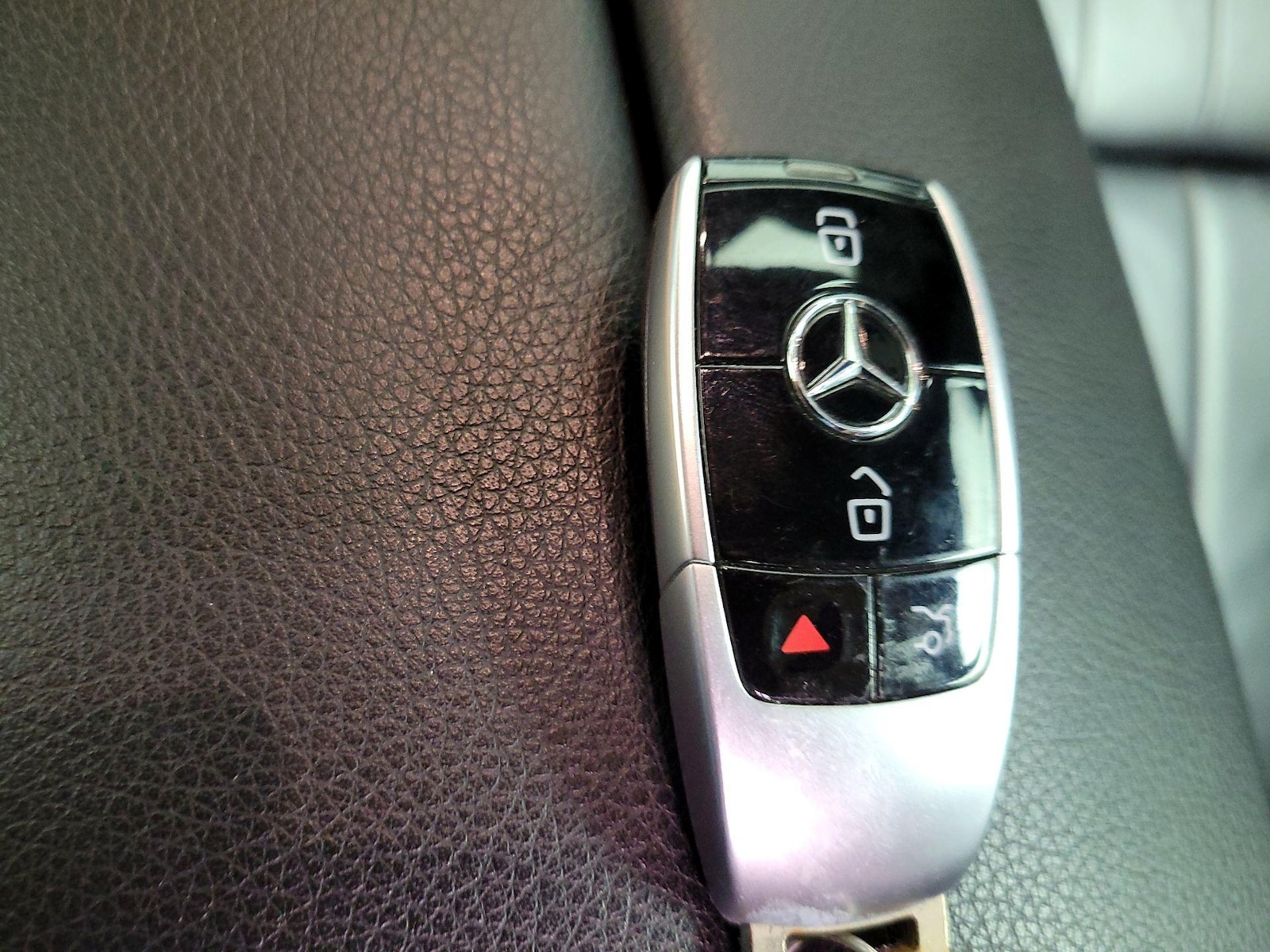 2021 Mercedes-Benz E-Class E450 - Photo 24