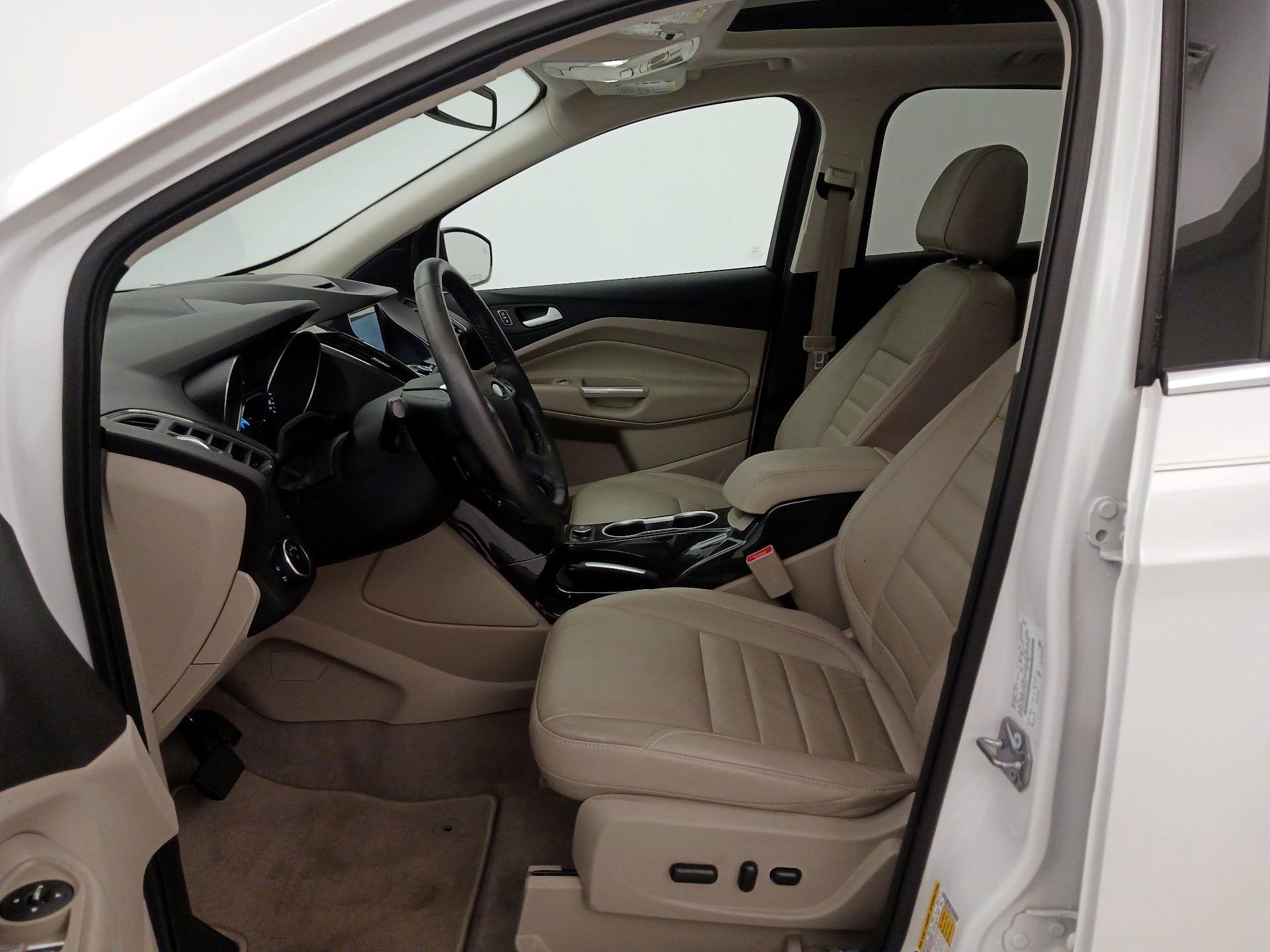 Thumbnail: 2016 Ford Escape - 11