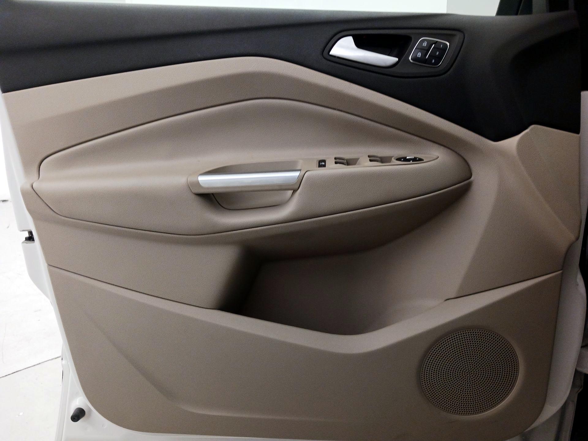 Thumbnail: 2016 Ford Escape - 12