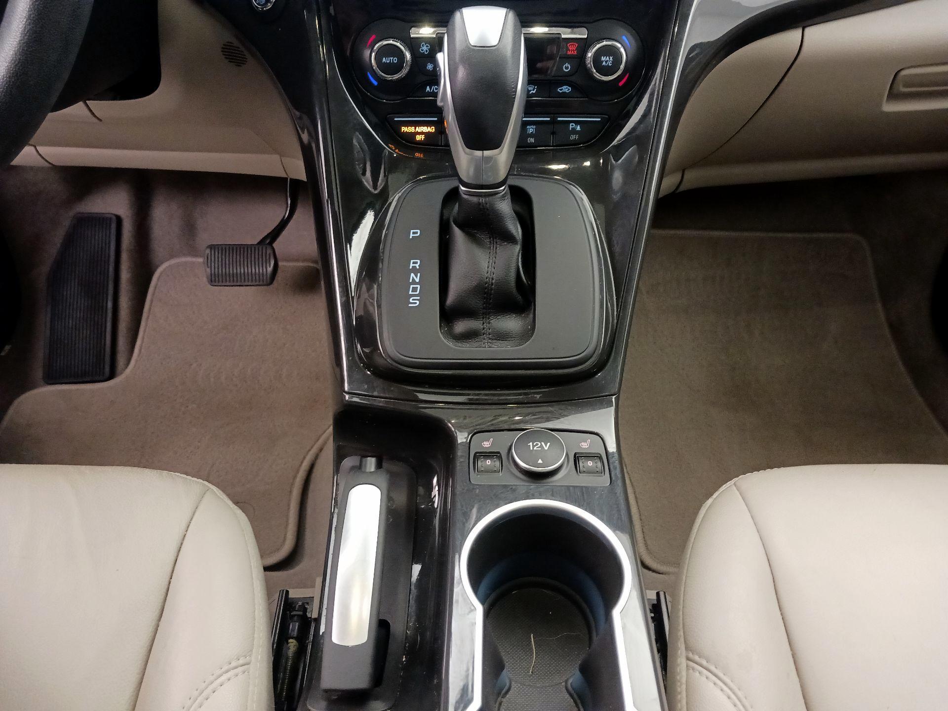 Thumbnail: 2016 Ford Escape - 18