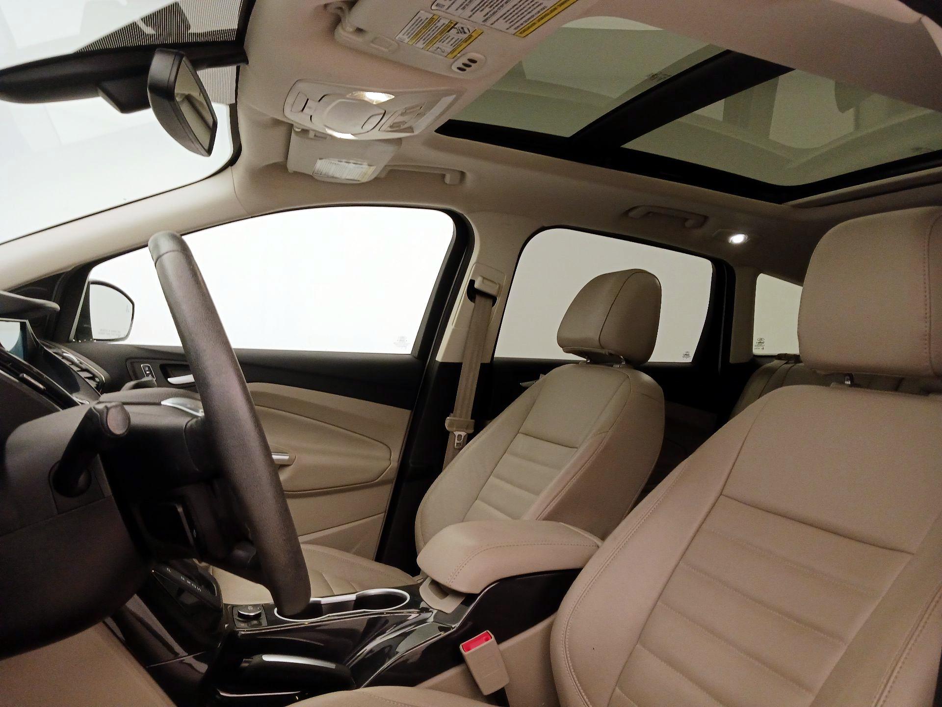 Thumbnail: 2016 Ford Escape - 20