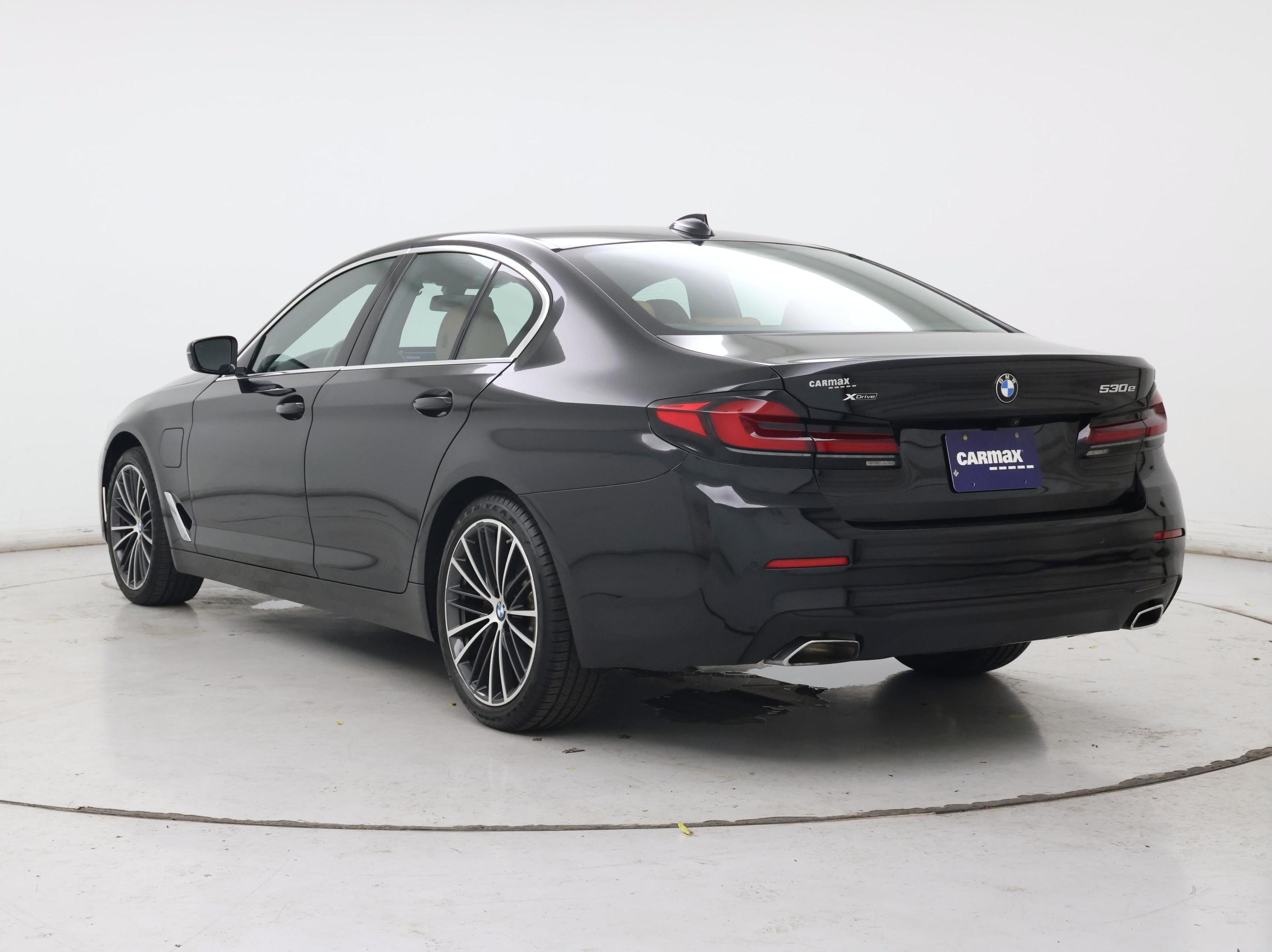 Thumbnail: 2021 BMW 5 Series - 2