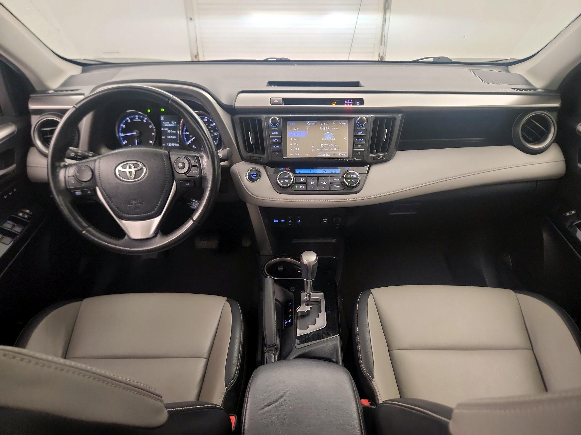 Thumbnail: 2017 Toyota RAV4 - 9