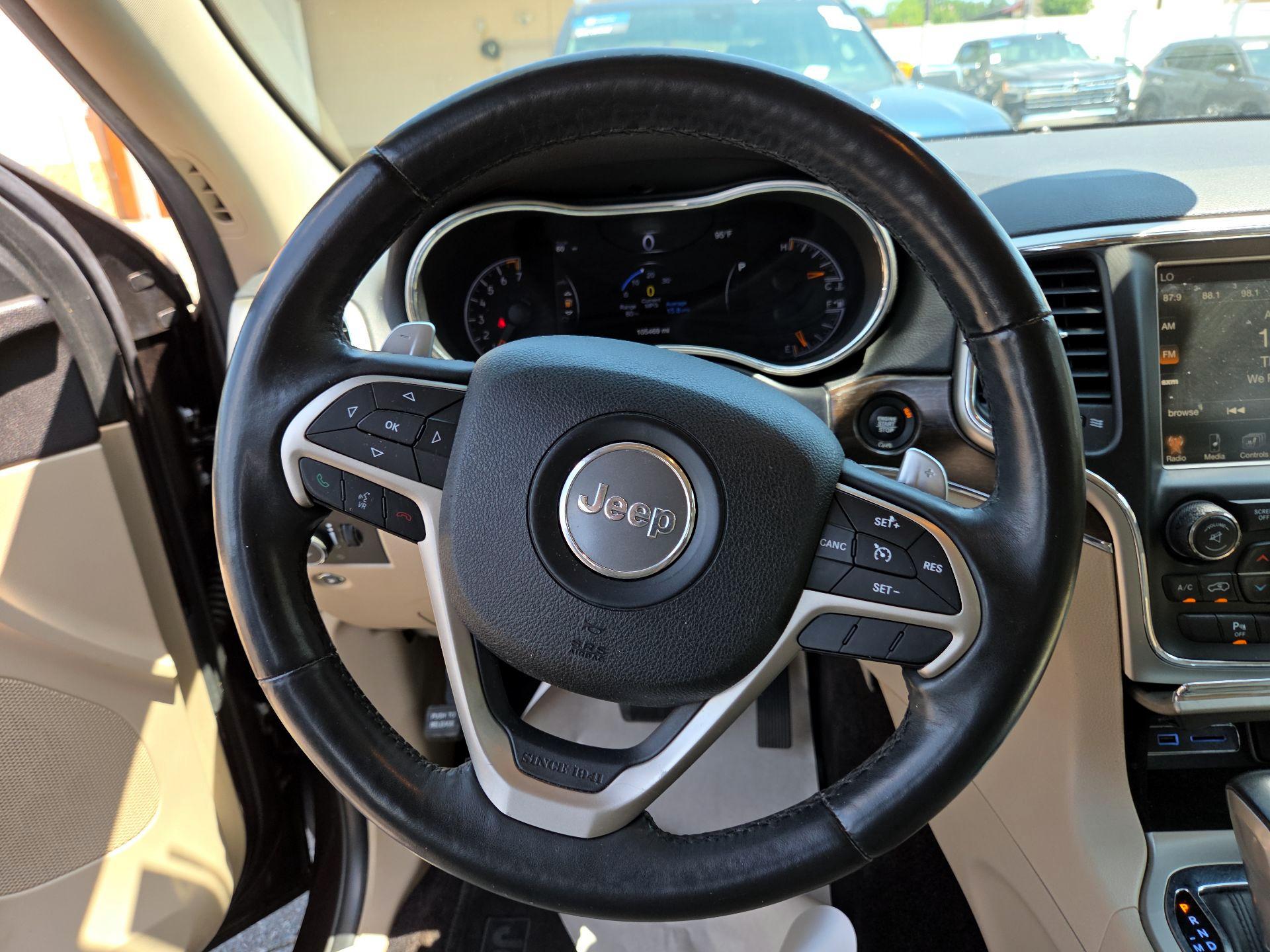 Thumbnail: 2017 Jeep Grand Cherokee - 10