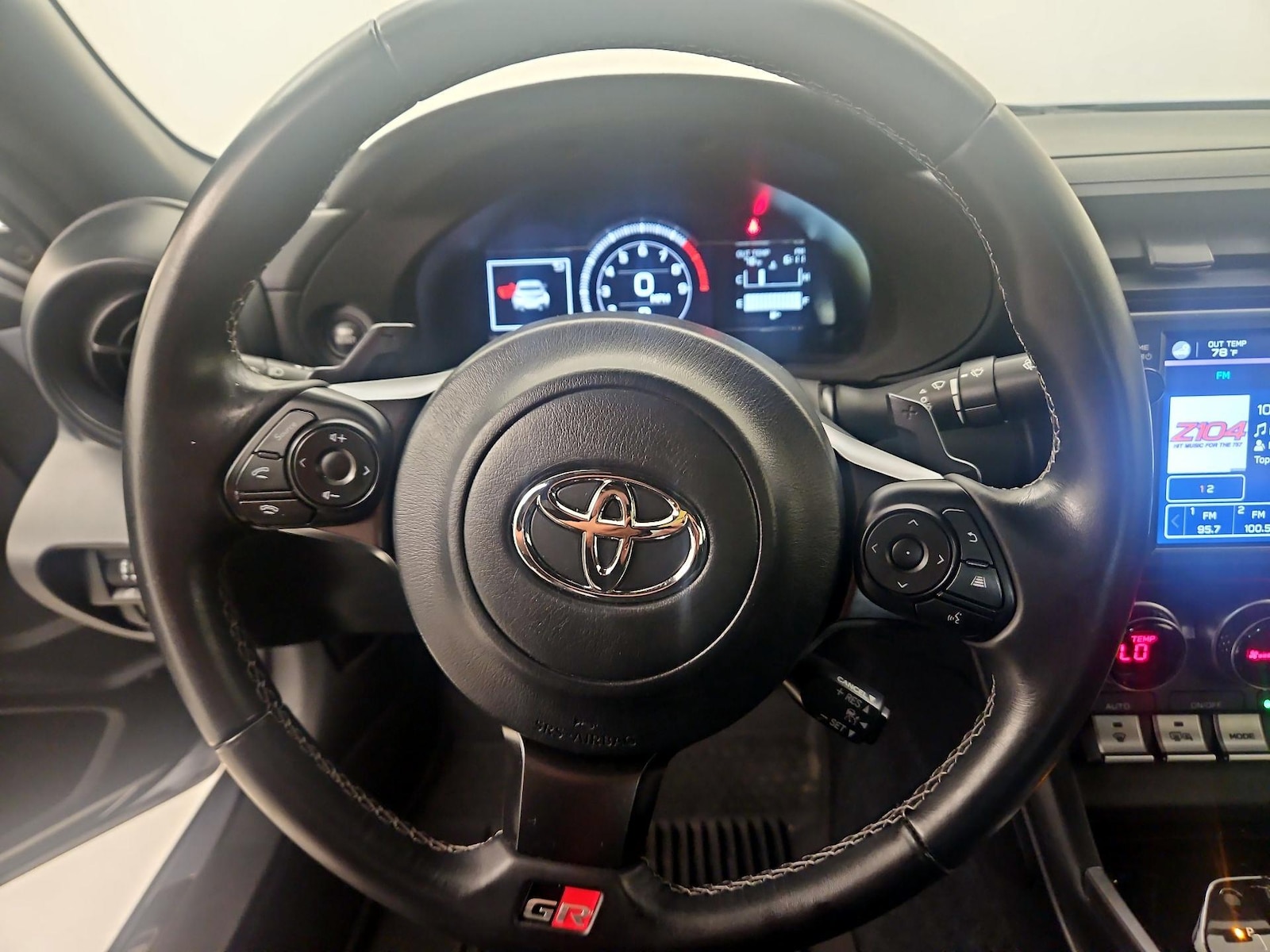 2024 Toyota GR86 Premium - Photo 11