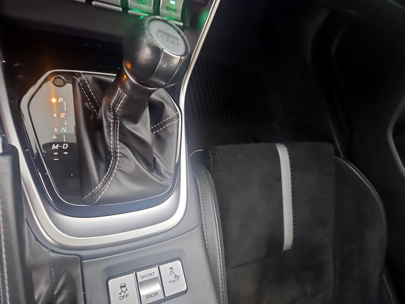 2024 Toyota GR86 Premium - Photo 17