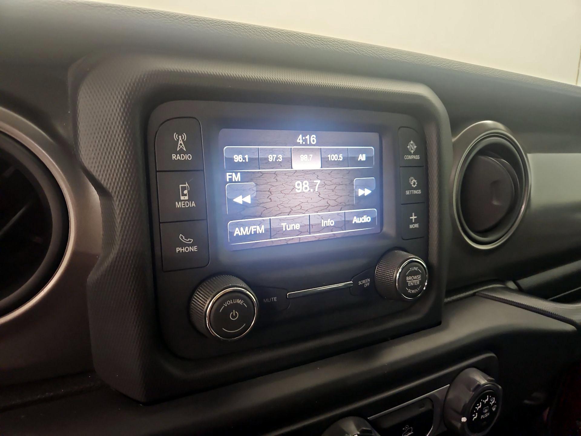 Thumbnail: 2021 Jeep Wrangler - 14