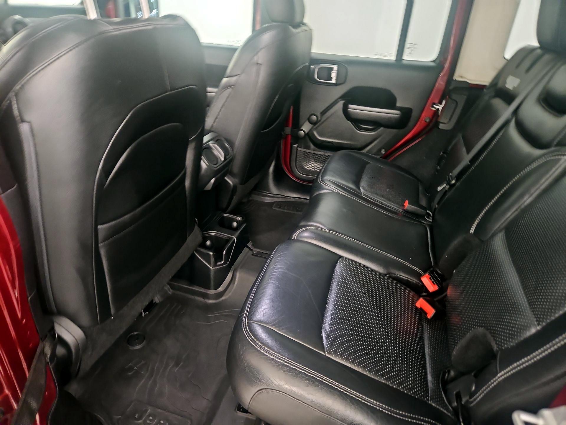 Thumbnail: 2021 Jeep Wrangler - 18
