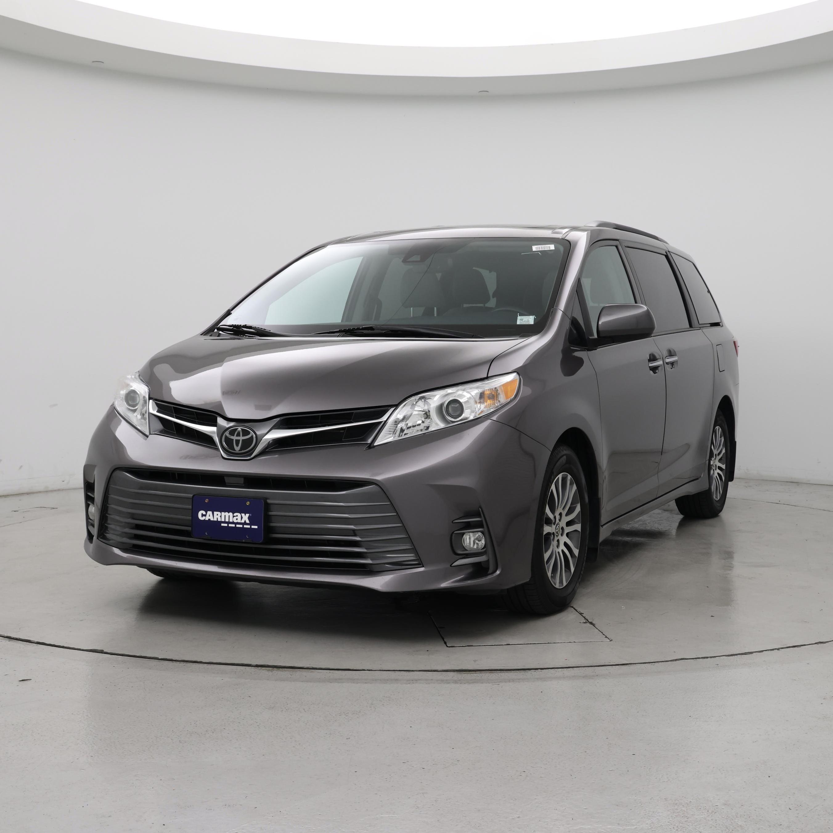 Thumbnail: 2020 Toyota Sienna - 4