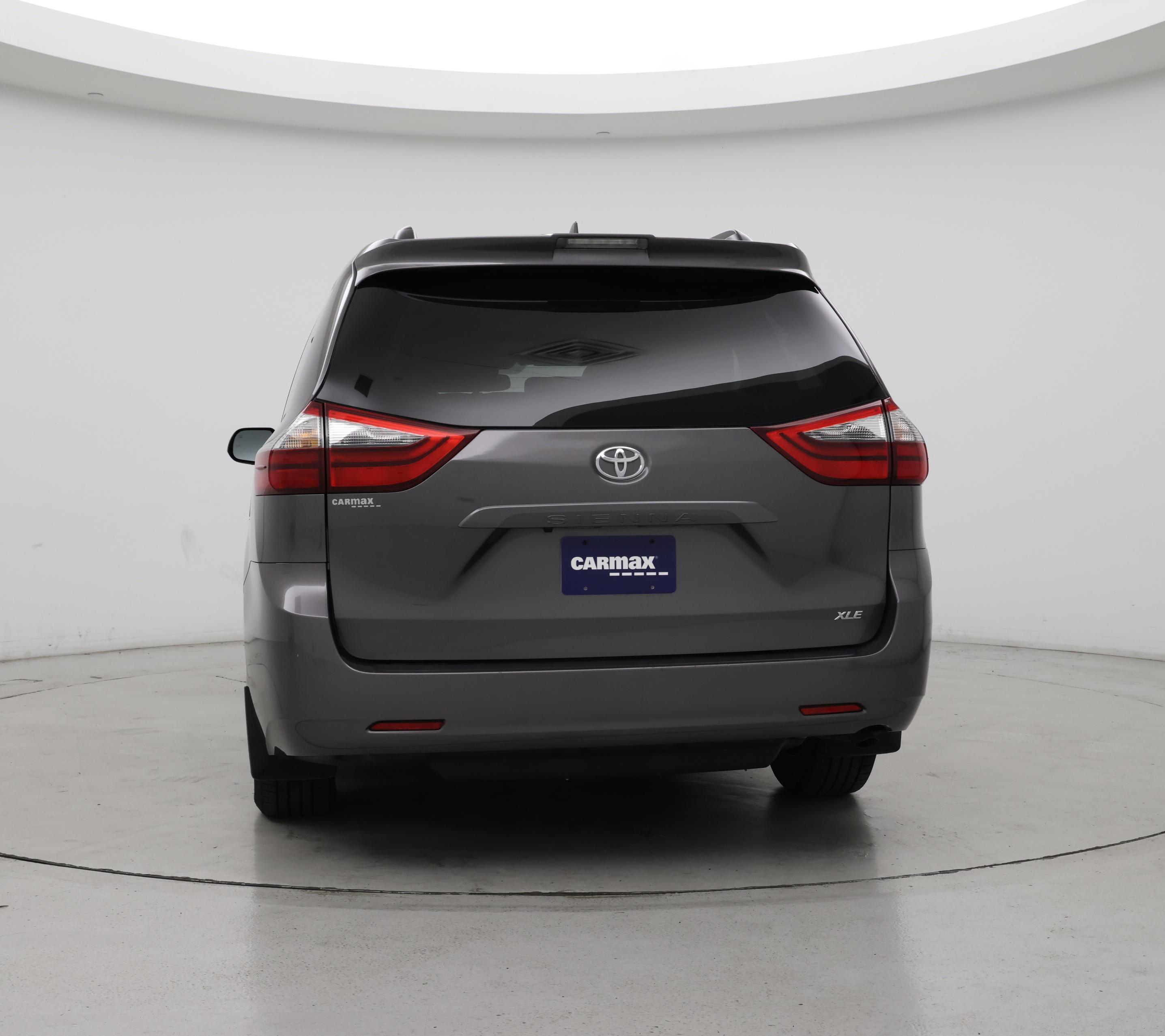 Thumbnail: 2020 Toyota Sienna - 6