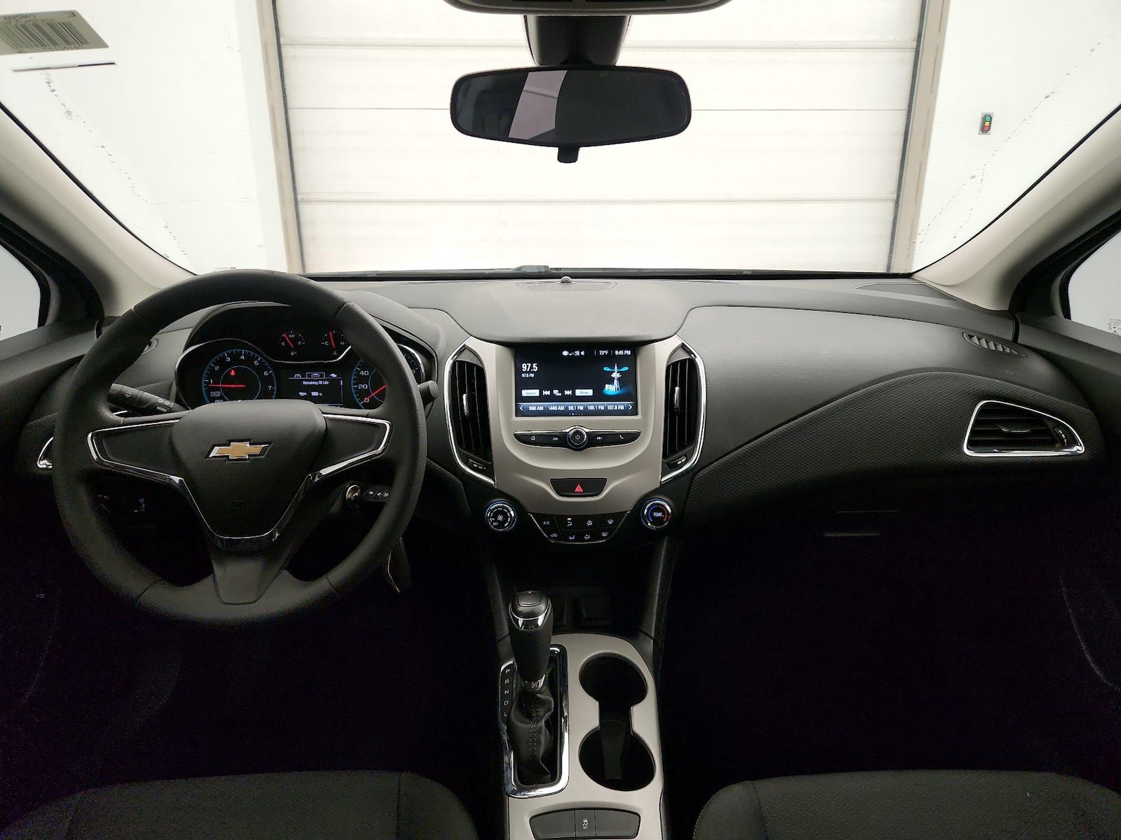 2018 Chevrolet Cruze LS - Photo 10
