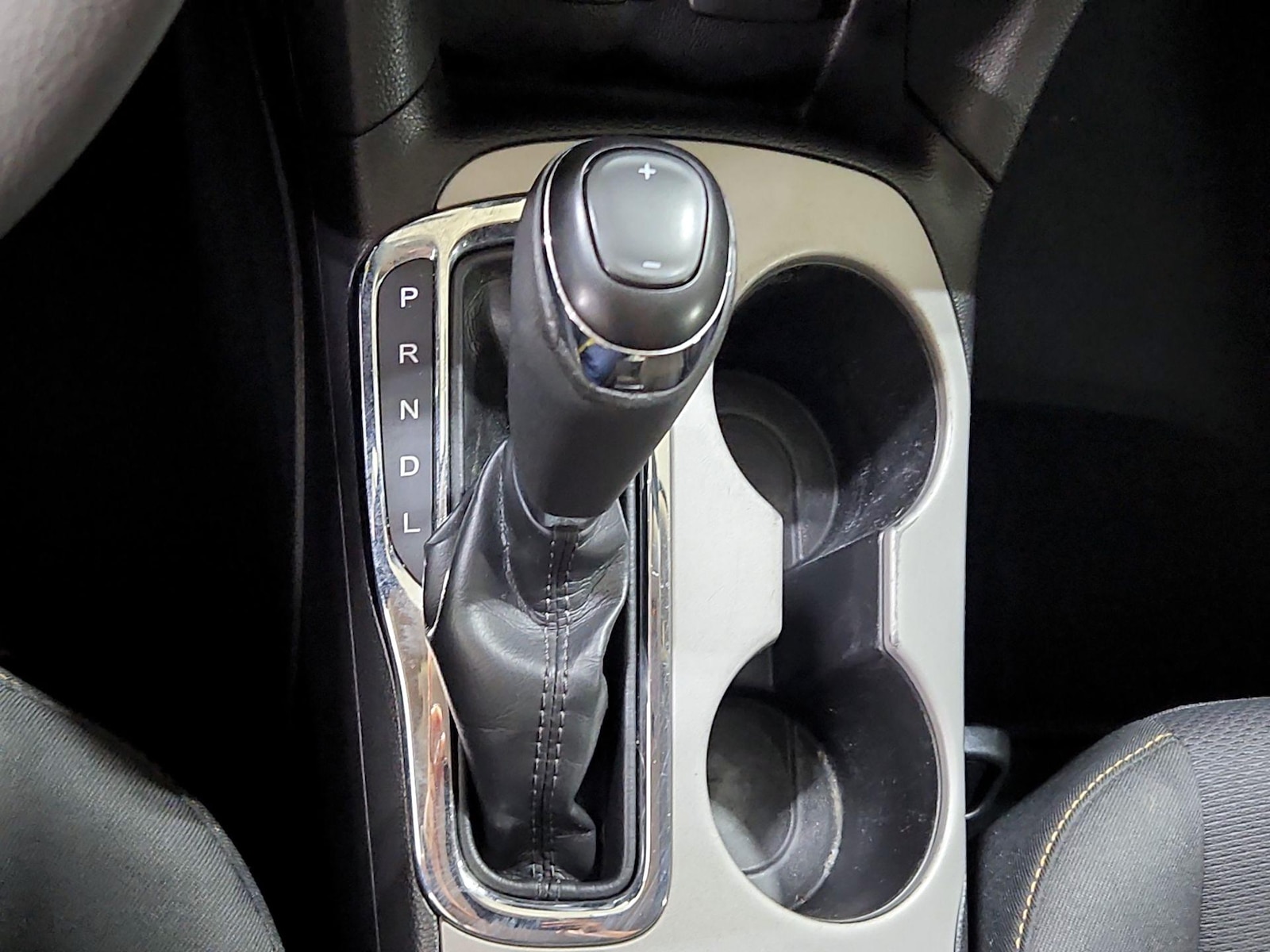 2018 Chevrolet Cruze LS - Photo 18