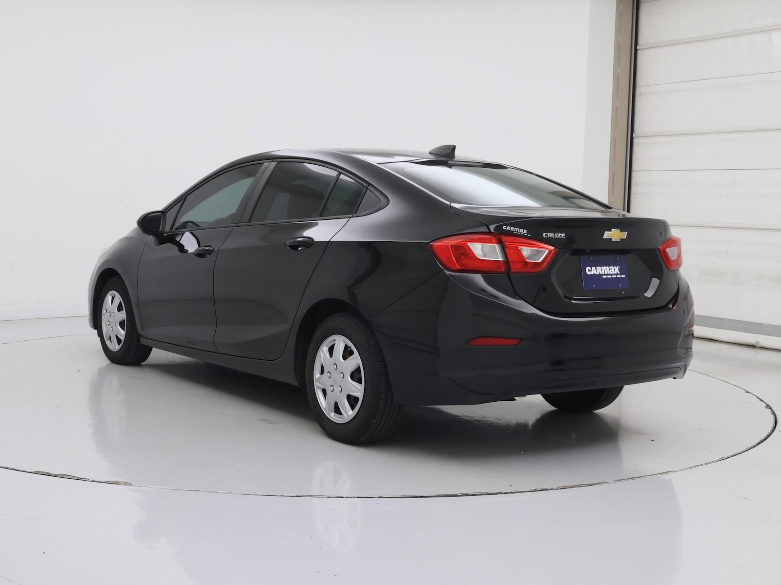 2018 Chevrolet Cruze LS - Photo 3