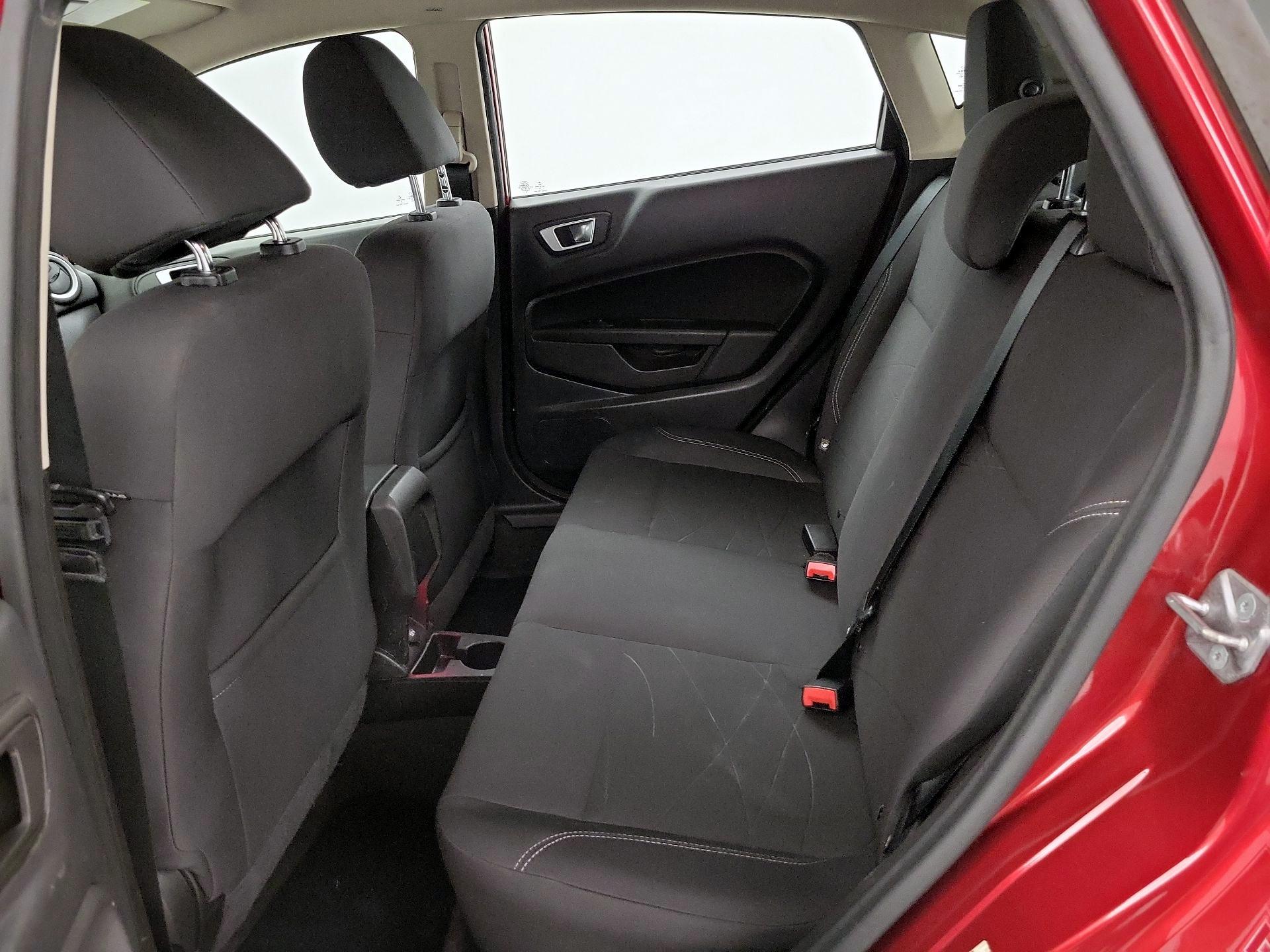 Thumbnail: 2015 Ford Fiesta - 18